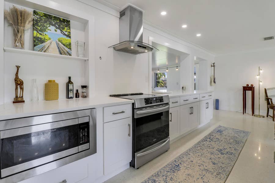 Property photo for 1518 Summer Avenue, Jupiter, FL