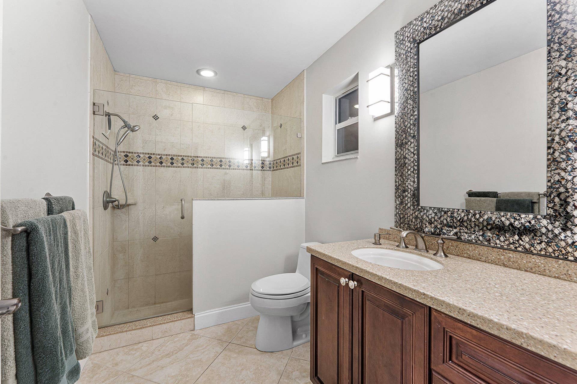 017-491NeptuneRoad-JunoBeach-FL-33408-SM
