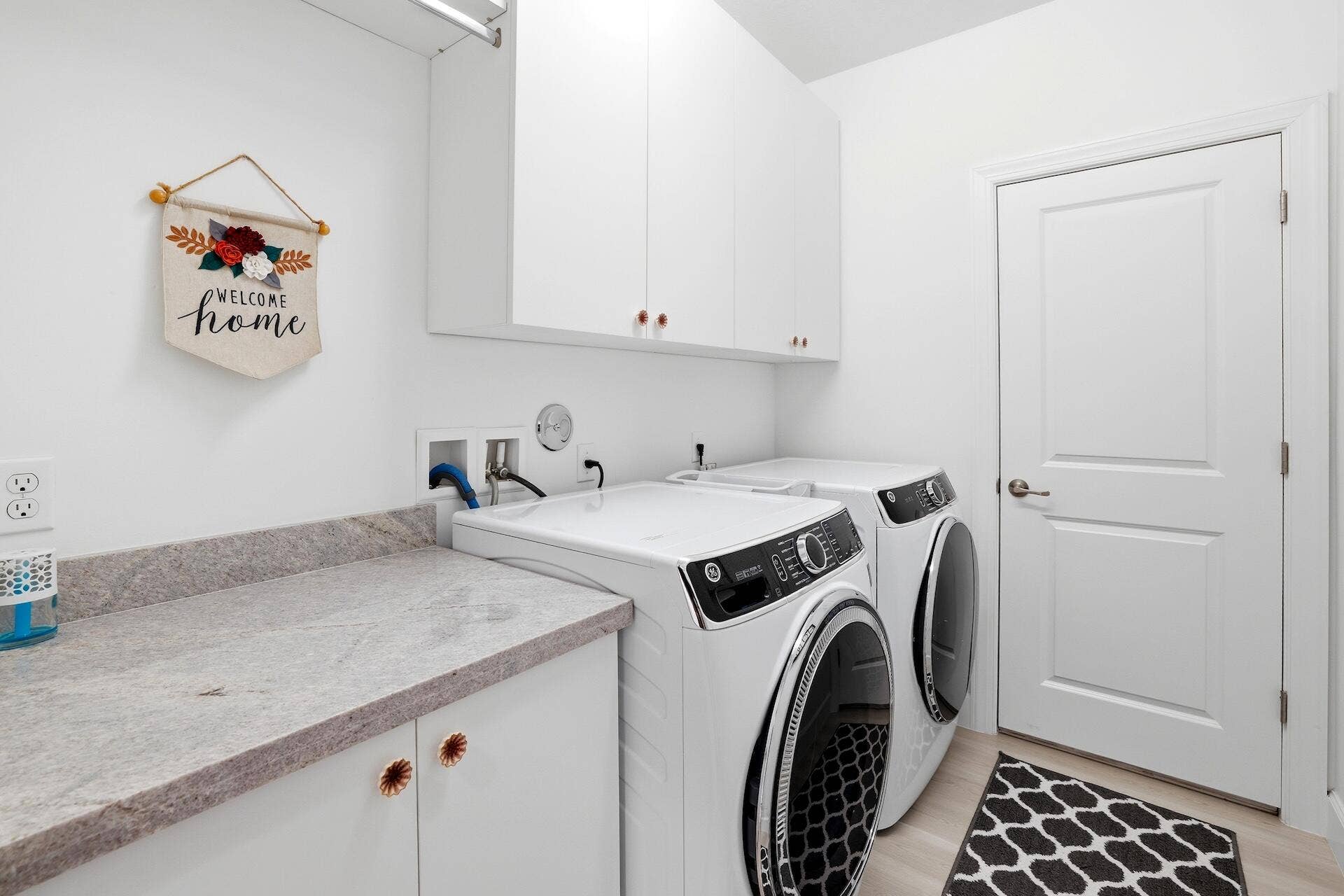 Laundry updtairs