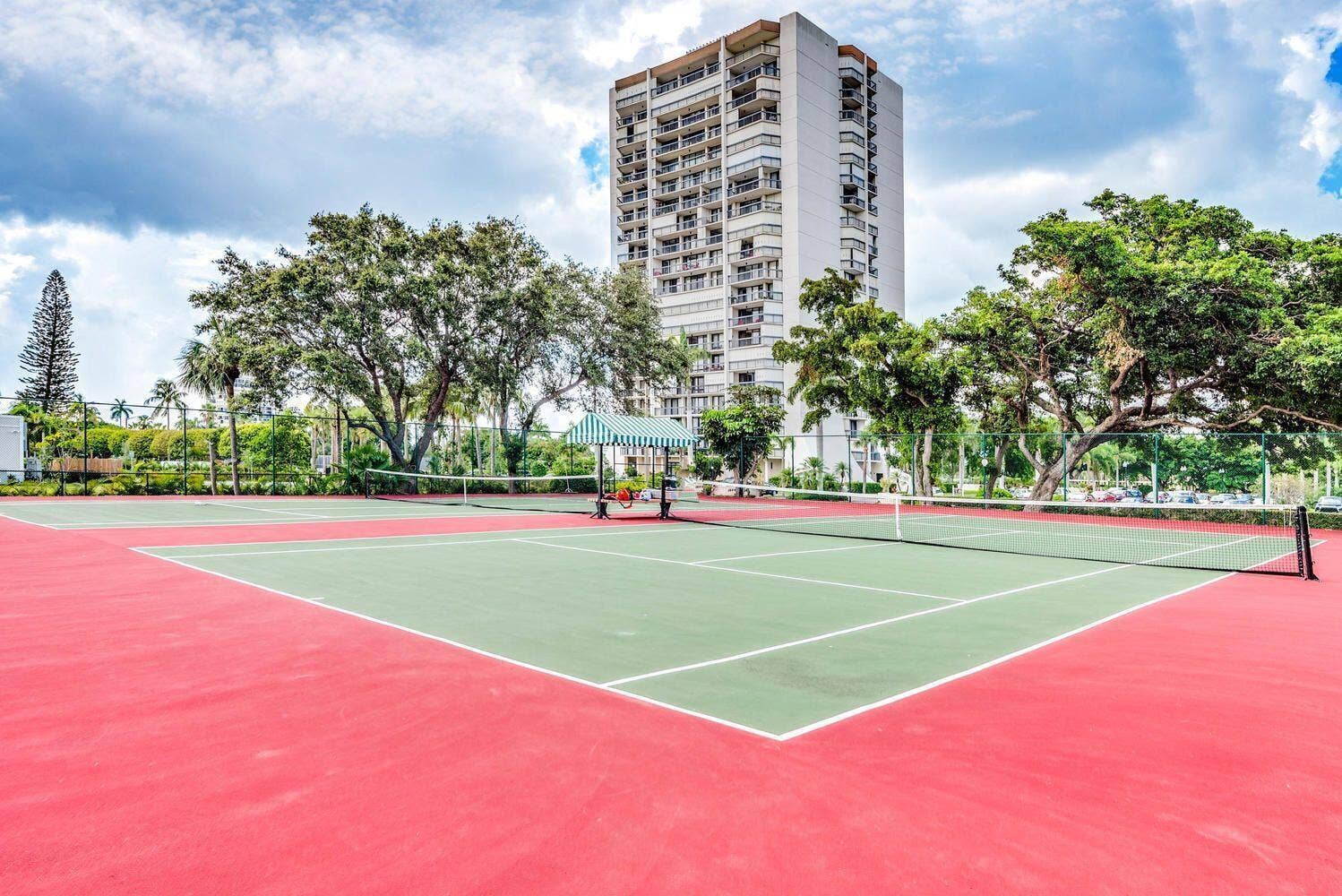 2480 PRESIDENTIAL Way, #903, West Palm Beach, FL 33401 Tennis2