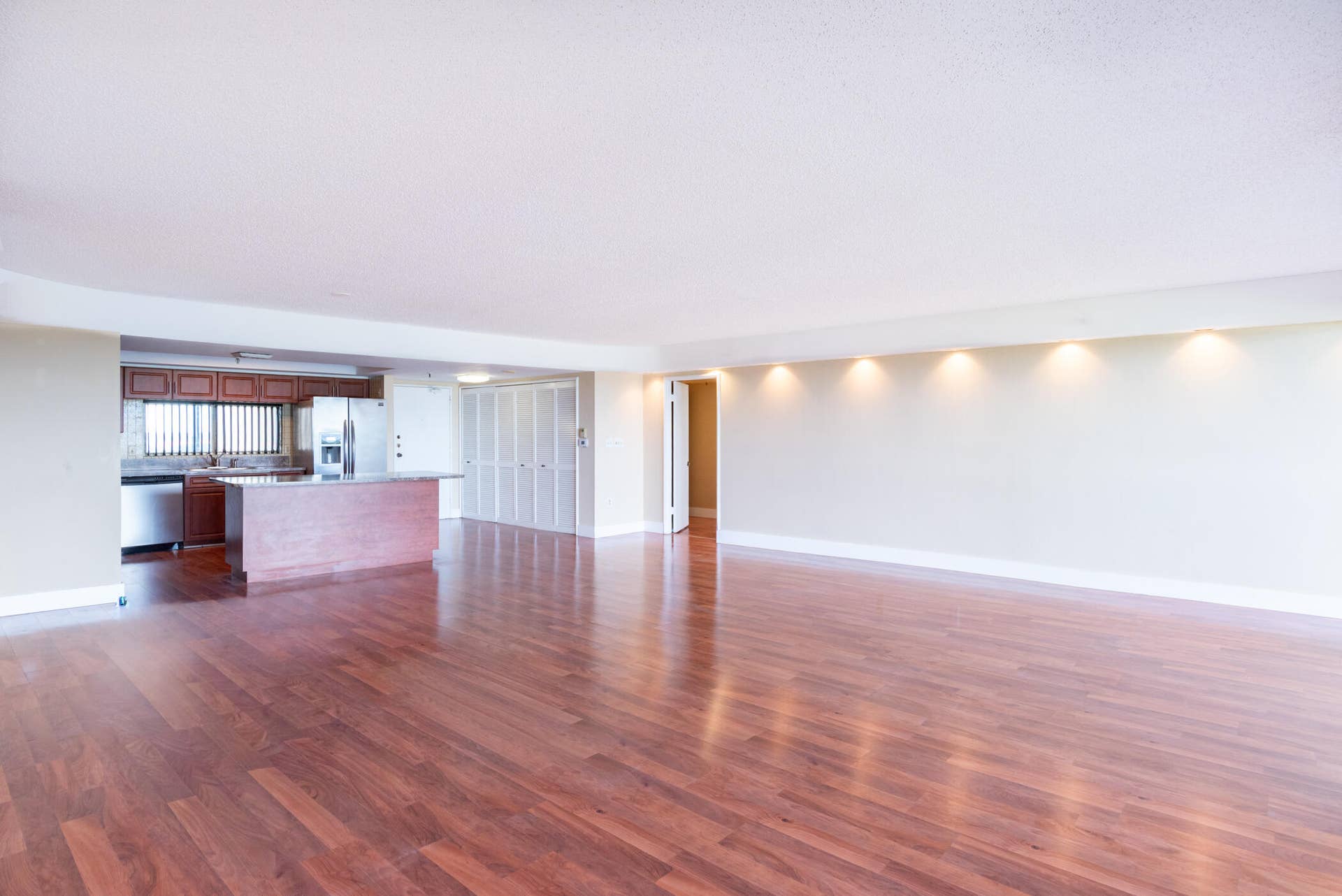 2480 PRESIDENTIAL Way, #903, West Palm Beach, FL 33401 Clark- 2480 Presidential Way 903-012