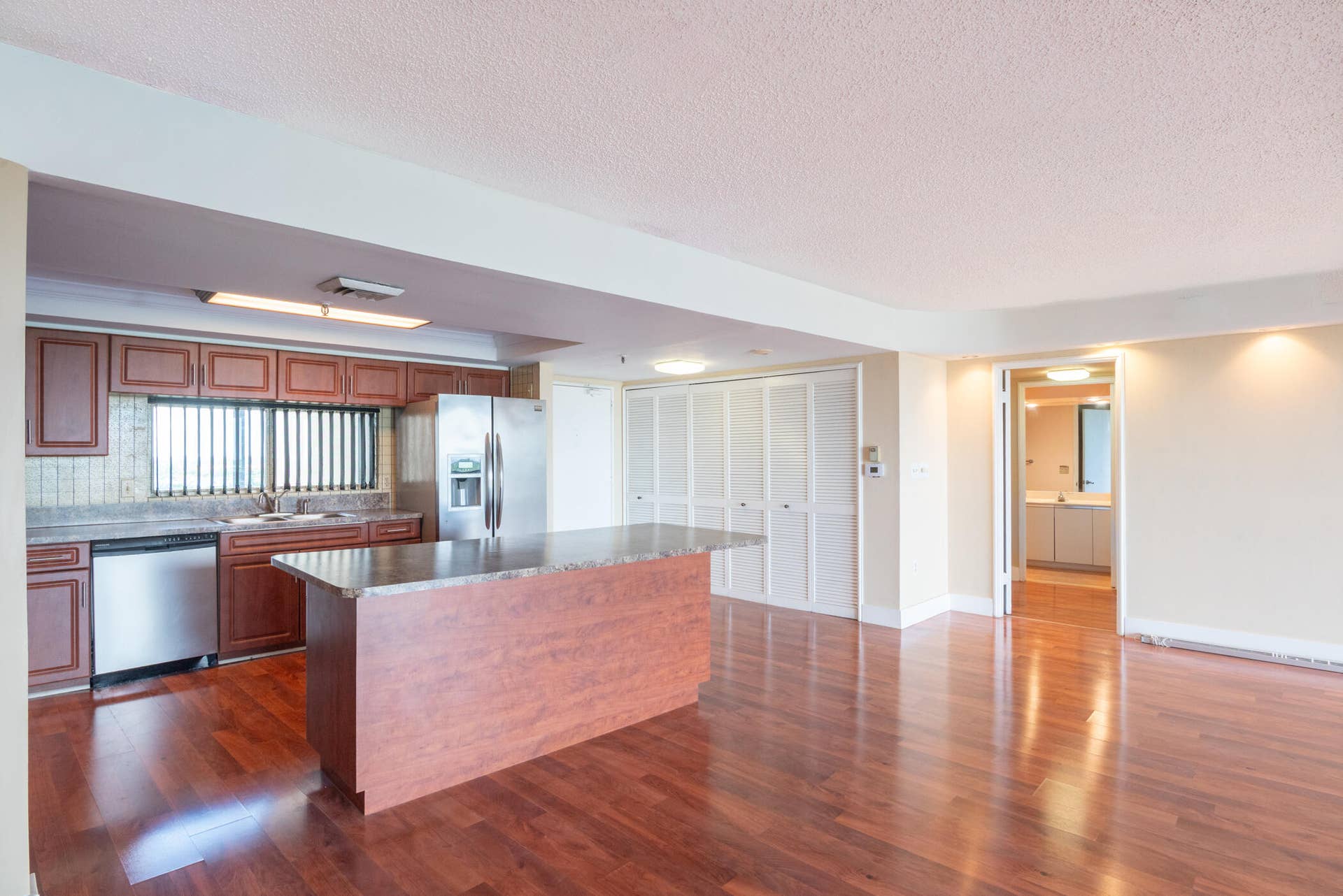 2480 PRESIDENTIAL Way, #903, West Palm Beach, FL 33401 Clark- 2480 Presidential Way 903-013