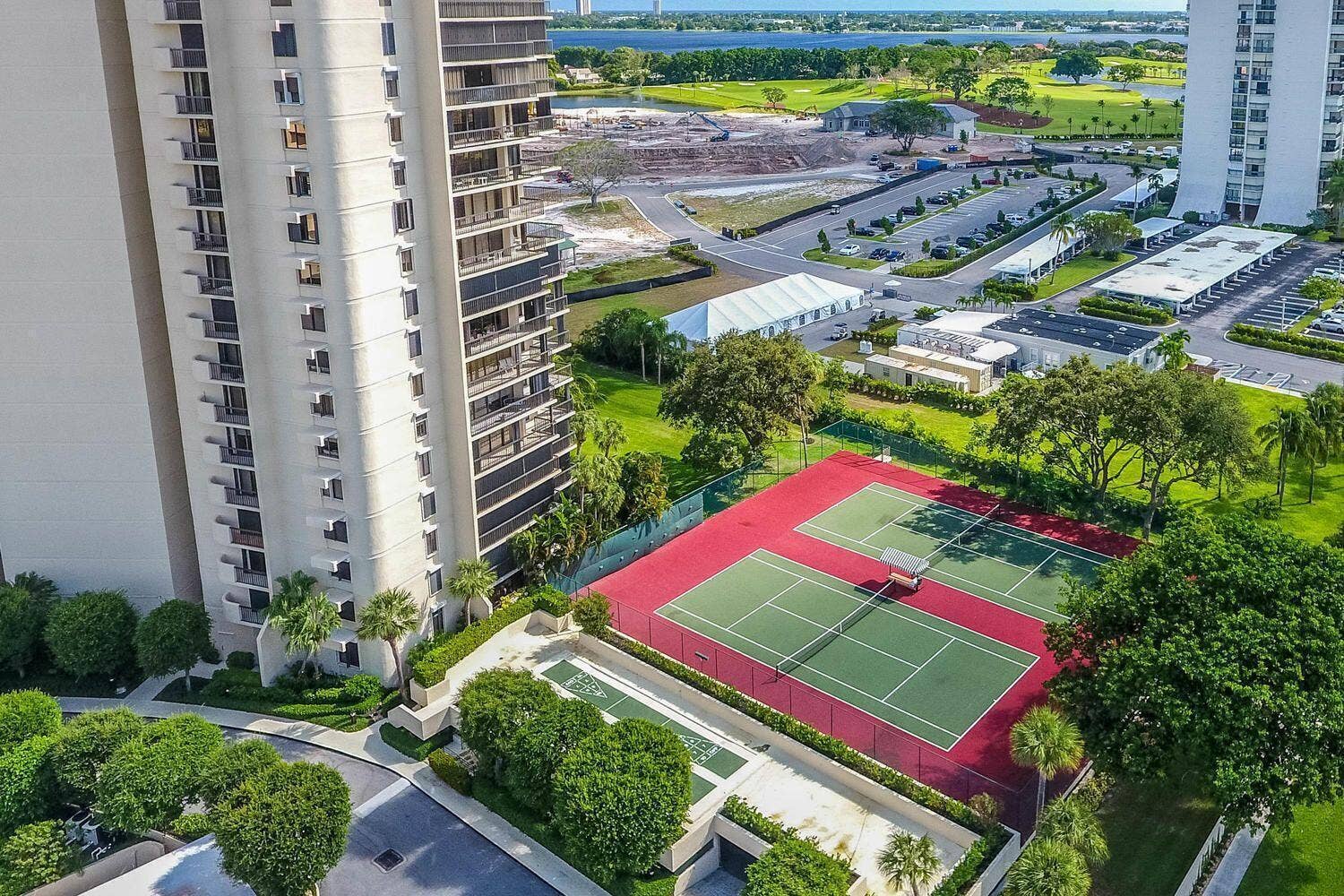 2480 PRESIDENTIAL Way, #903, West Palm Beach, FL 33401 Tennis1