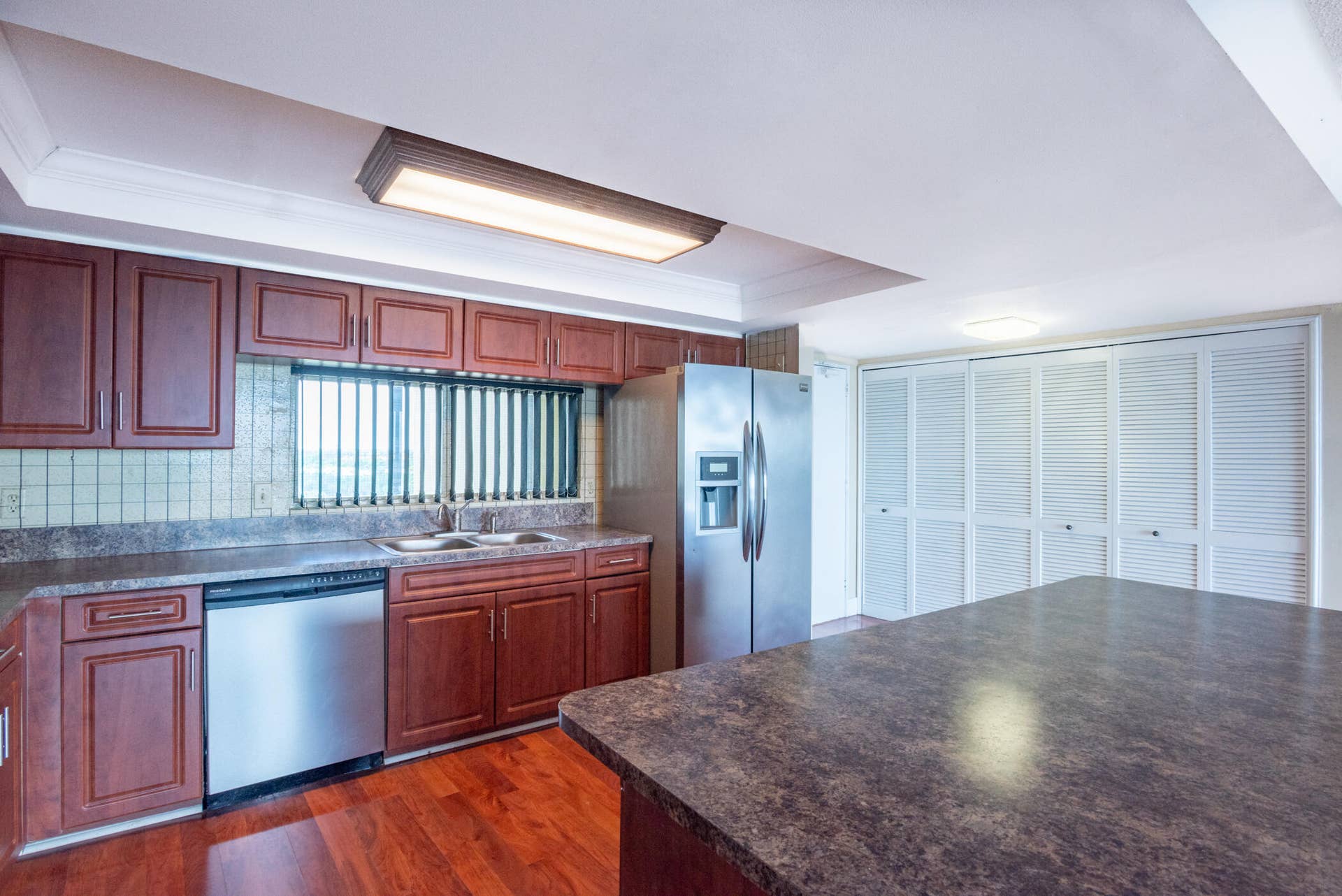 2480 PRESIDENTIAL Way, #903, West Palm Beach, FL 33401 Clark- 2480 Presidential Way 903-015