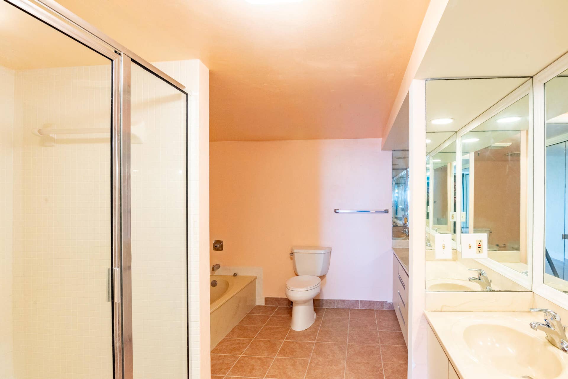 2480 PRESIDENTIAL Way, #903, West Palm Beach, FL 33401 Clark- 2480 Presidential Way 903-021