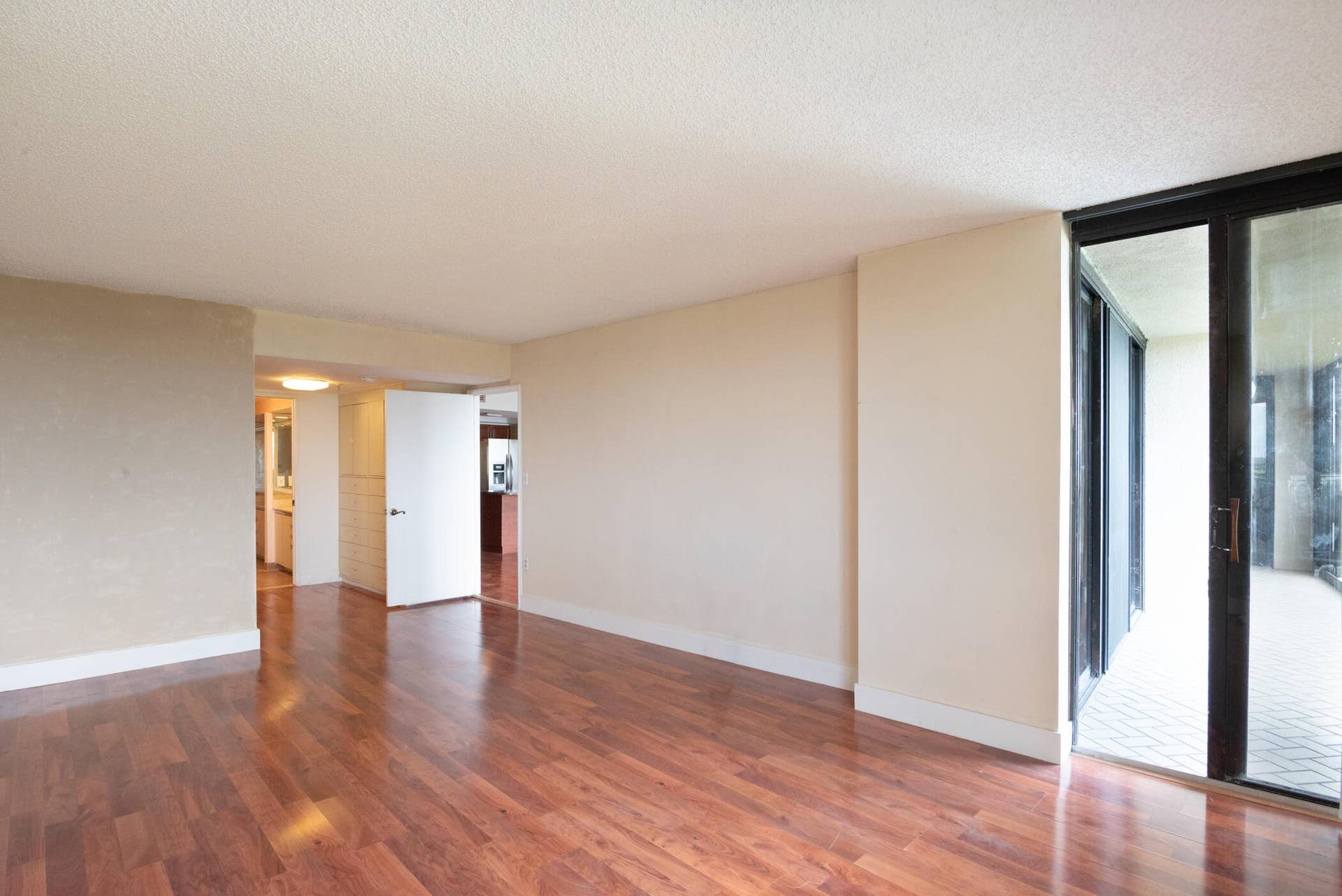 2480 PRESIDENTIAL Way, #903, West Palm Beach, FL 33401 Clark- 2480 Presidential Way 903-020