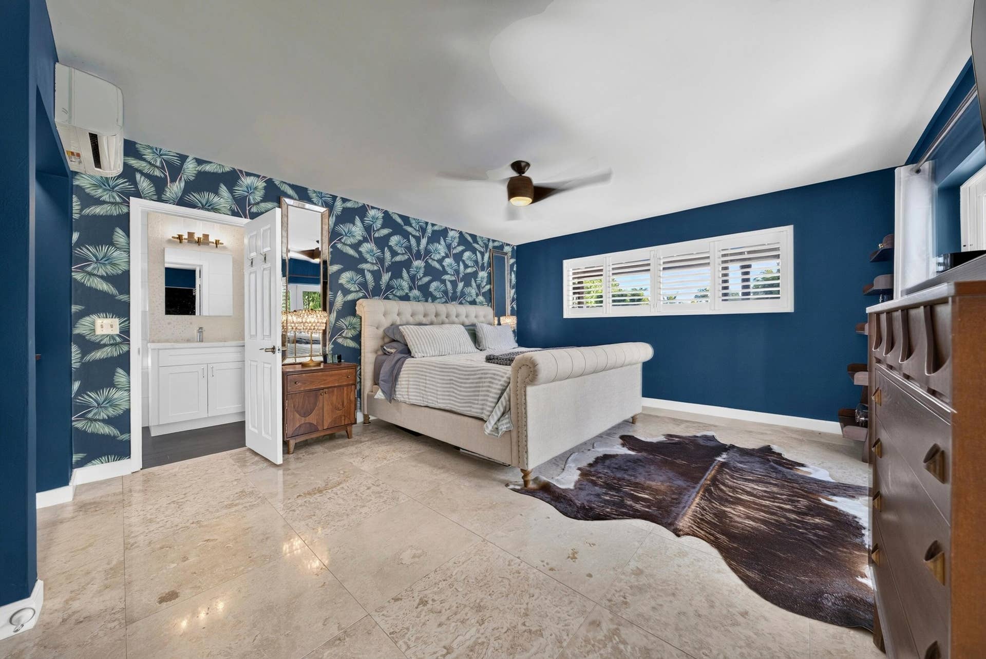 4100 NE 15TH Terrace, Oakland Park, FL 33334 048-047-Primary Bedroom-4000x2672