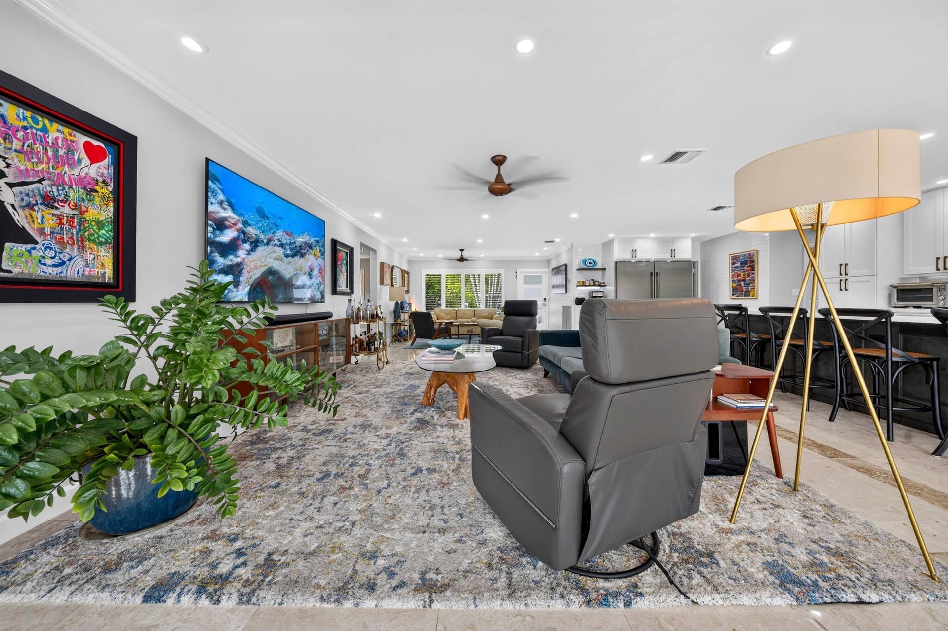 4100 NE 15TH Terrace, Oakland Park, FL 33334 011-033-Family Room-4000x2664