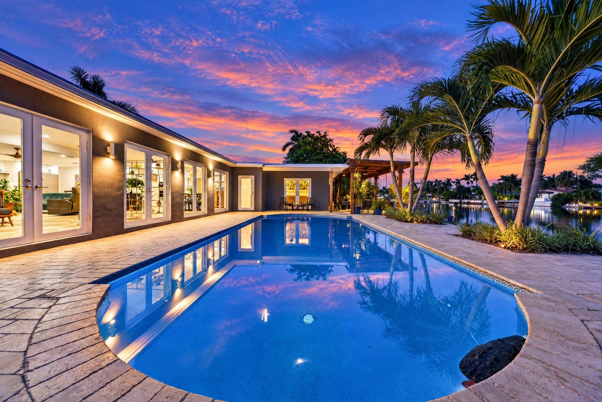 4100 NE 15TH Terrace, Oakland Park, FL 33334 029-010-Pool-4000x2675