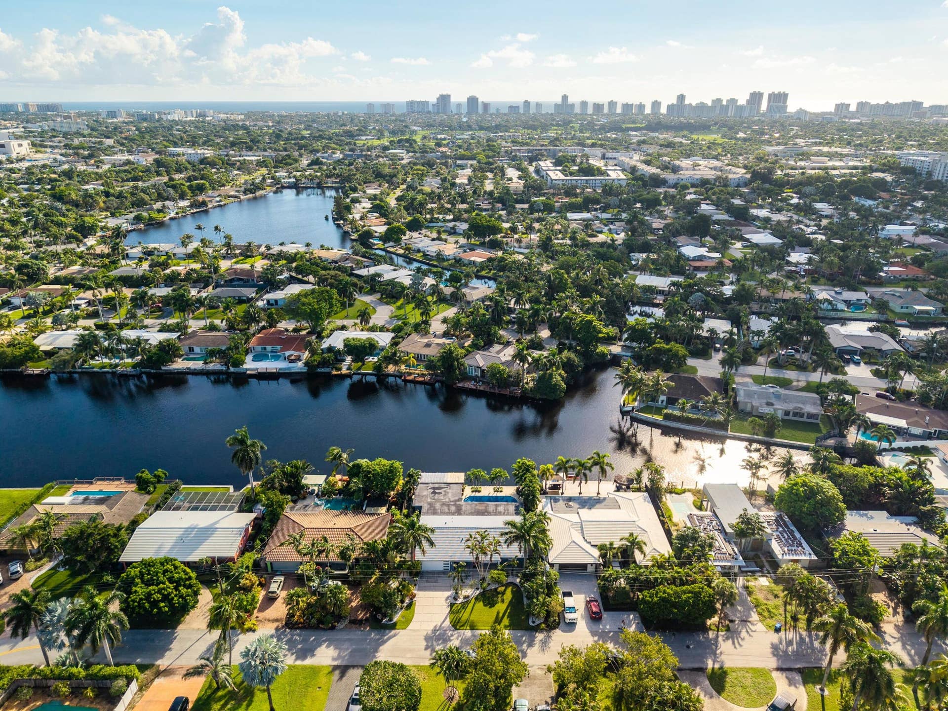4100 NE 15TH Terrace, Oakland Park, FL 33334 042-001-Neighborhood-4000x3000