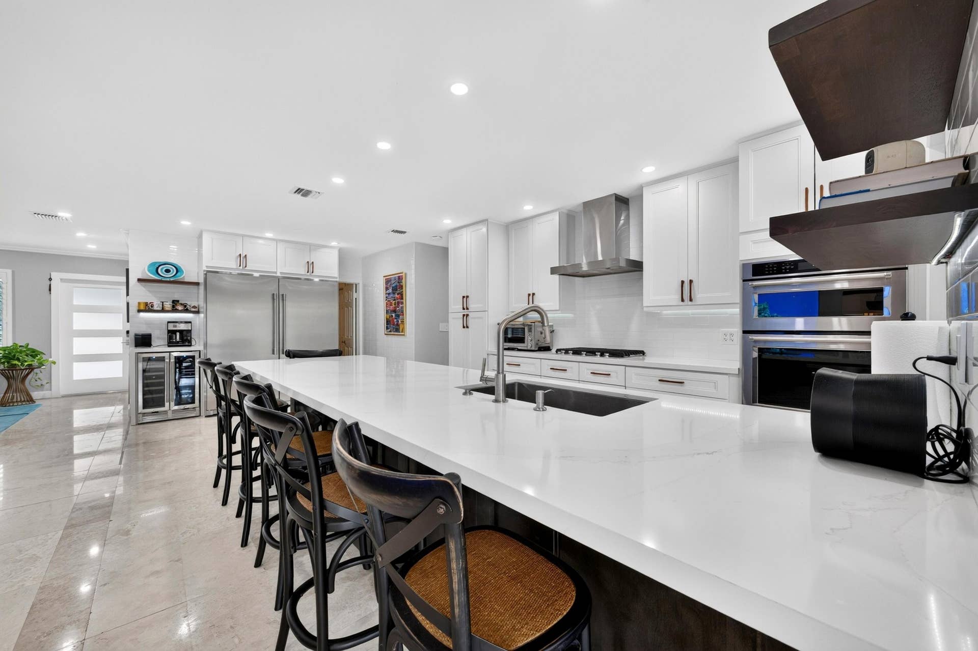 4100 NE 15TH Terrace, Oakland Park, FL 33334 013-078-KitchenBreakfast-4000x2664