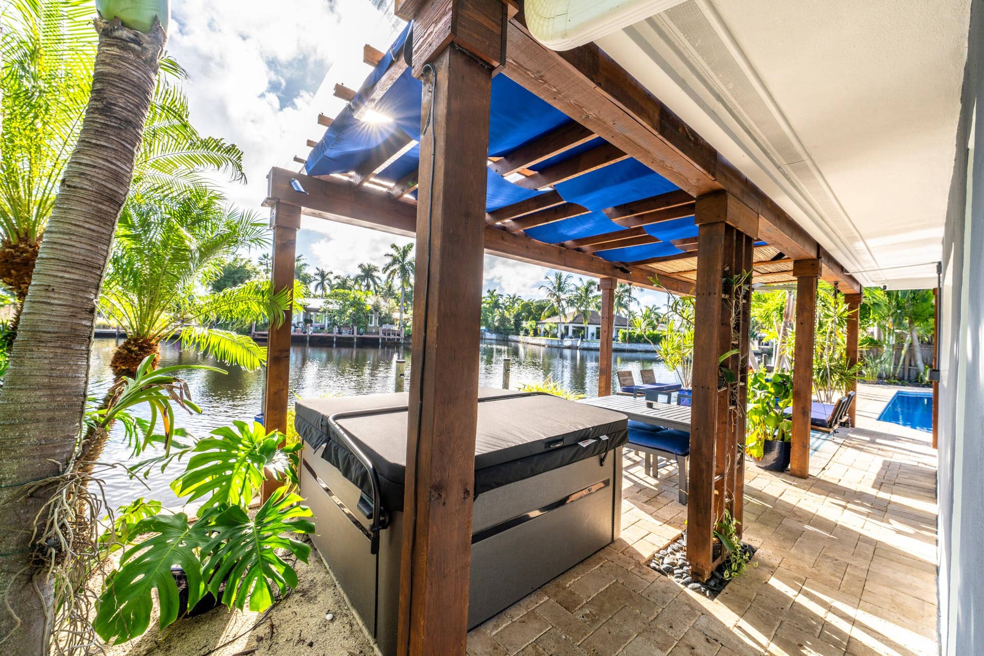 4100 NE 15TH Terrace, Oakland Park, FL 33334 039-016-Patio-4000x2667