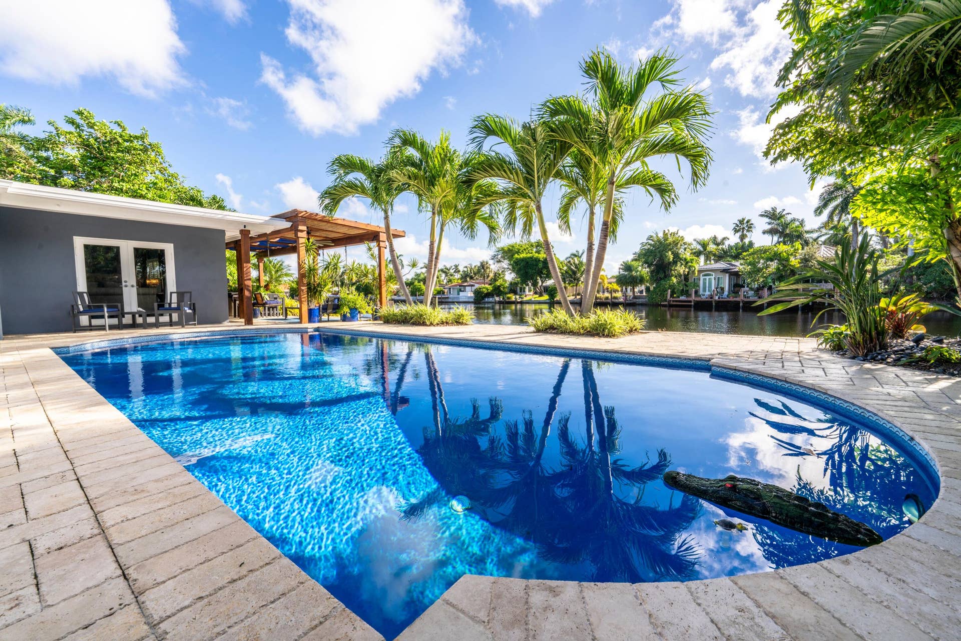 4100 NE 15TH Terrace, Oakland Park, FL 33334 034-017-Pool-4000x2667