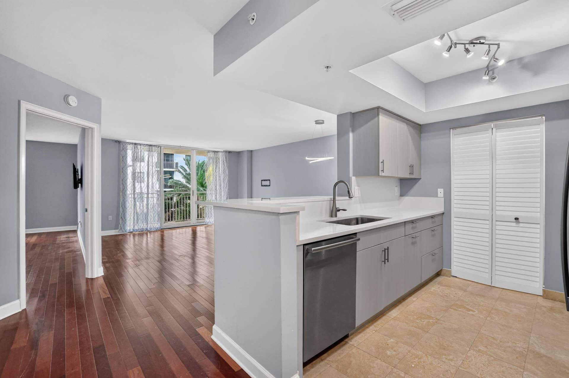 99 SE Mizner Boulevard, #435, Boca Raton, FL 33432 2-web-or-mls-DSC_1174