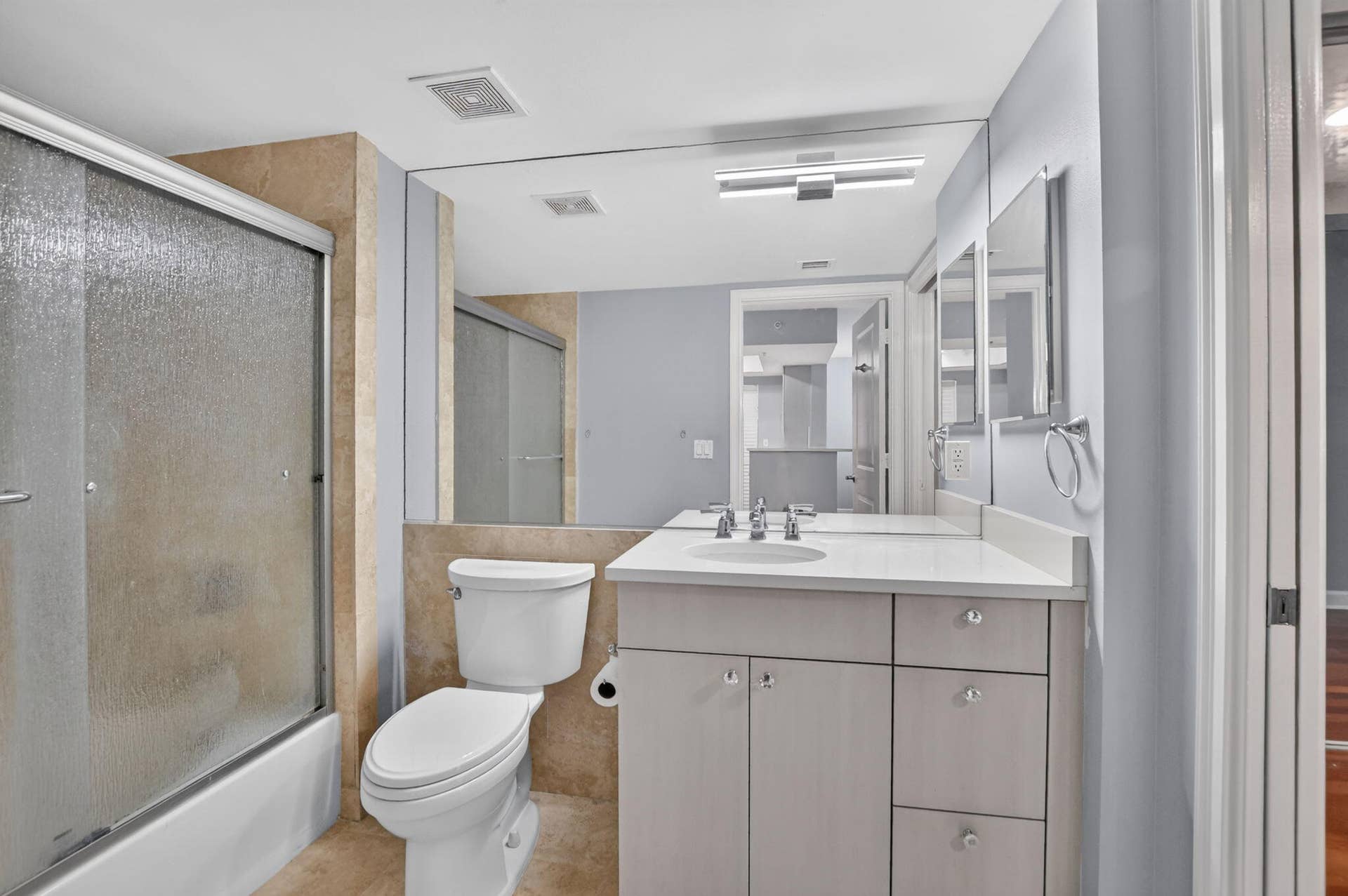 99 SE Mizner Boulevard, #435, Boca Raton, FL 33432 22-web-or-mls-DSC_1284