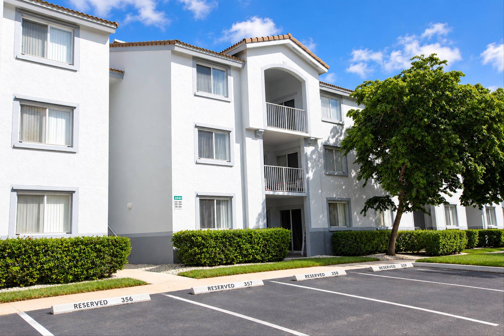 2640 S University Drive, #222, Davie, FL 33328 Front Exterior
