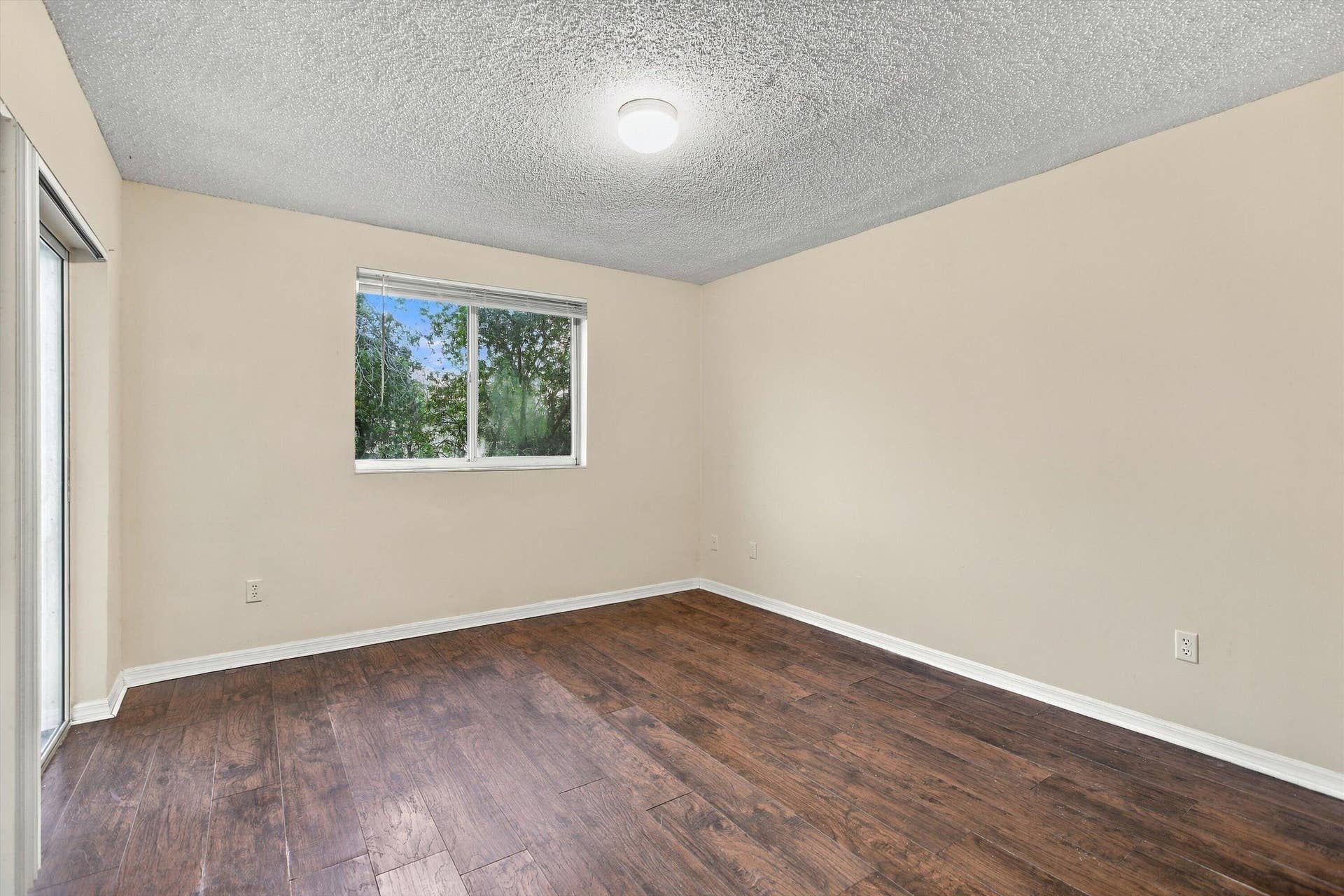 2640 S University Drive, #222, Davie, FL 33328 Second Bedroom