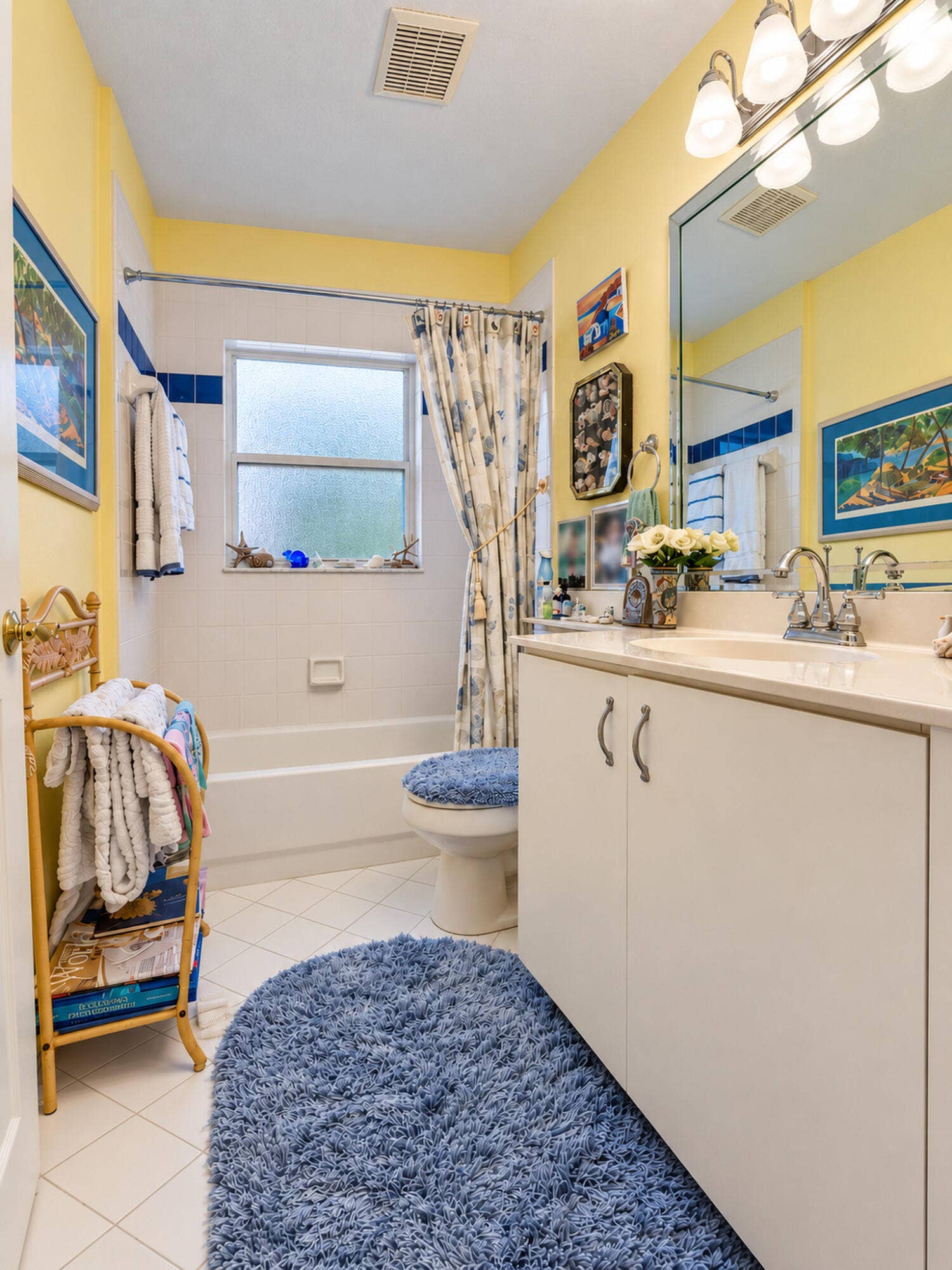 5288 GREY BIRCH Lane, Boynton Beach, FL 33437 GUEST BATHROOM