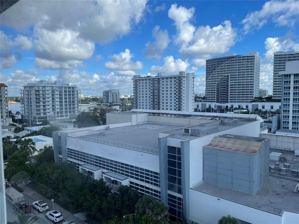 209 N FORT LAUDERDALE BEACH Boulevard, #9F, Fort Lauderdale, Fort Lauderdale, FL 33304 Photo 2