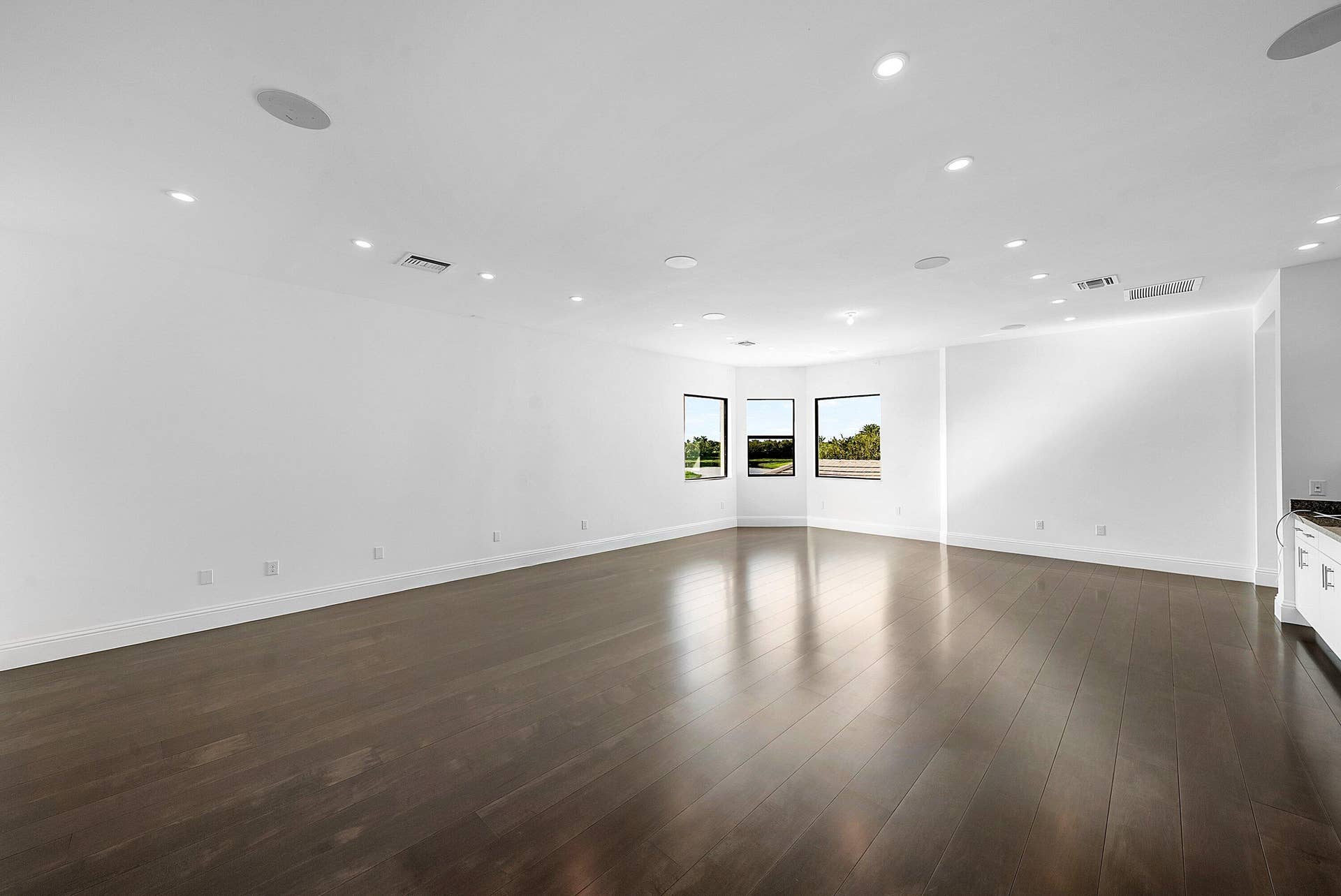 044-16526FleurdeLisWay-DelrayBeach-FL-33