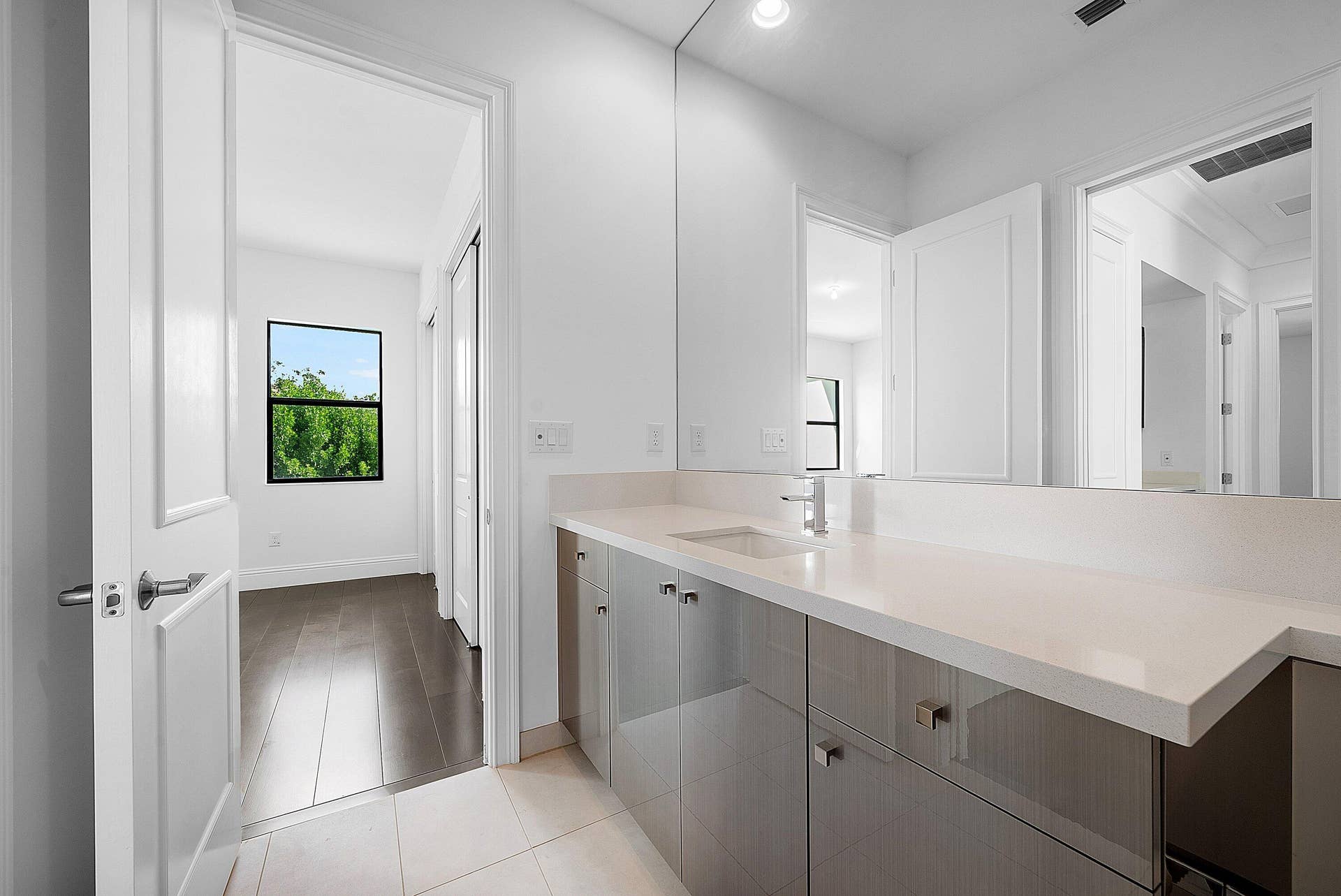 043-16526FleurdeLisWay-DelrayBeach-FL-33
