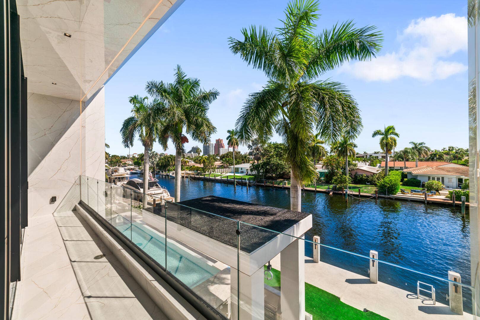 2856 NE 26TH Place, Fort Lauderdale, FL 33306 97