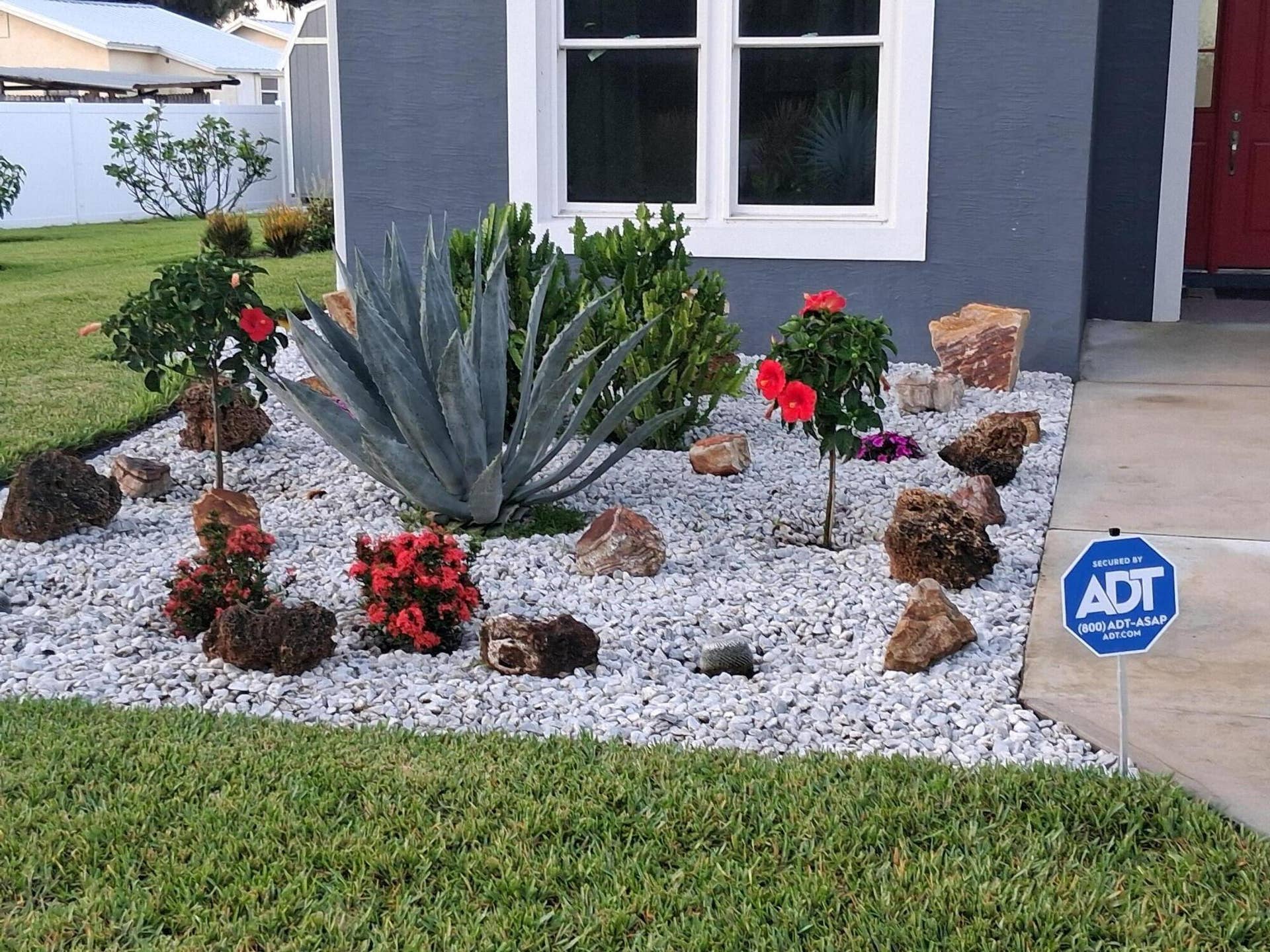 7952 SE US HIGHWAY 441 SE, Okeechobee, FL 34974 cactus/flower garden
