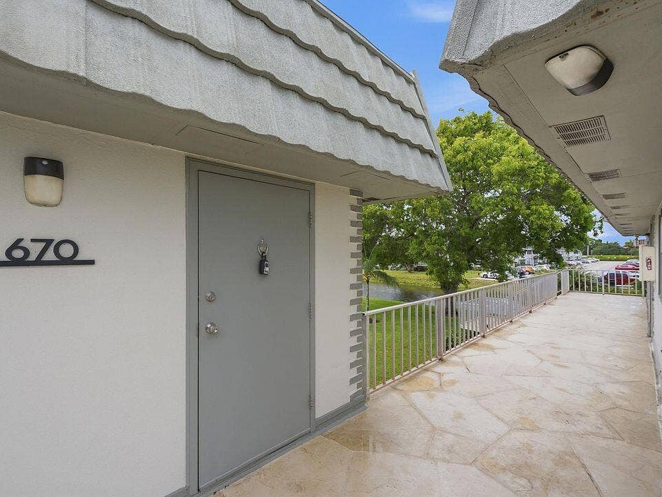 670 MONACO Court N, Delray Beach, FL 33446 bbf5bfacb0648bf38bc83dc28c7247bb-cc_ft_9