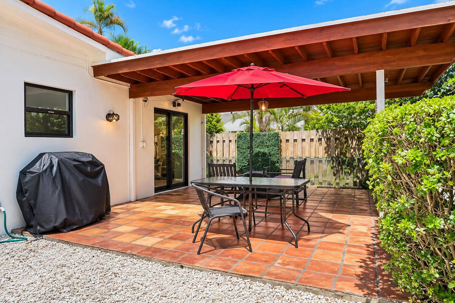 1216 NE 16th Terrace, Fort Lauderdale, FL 33304 patio