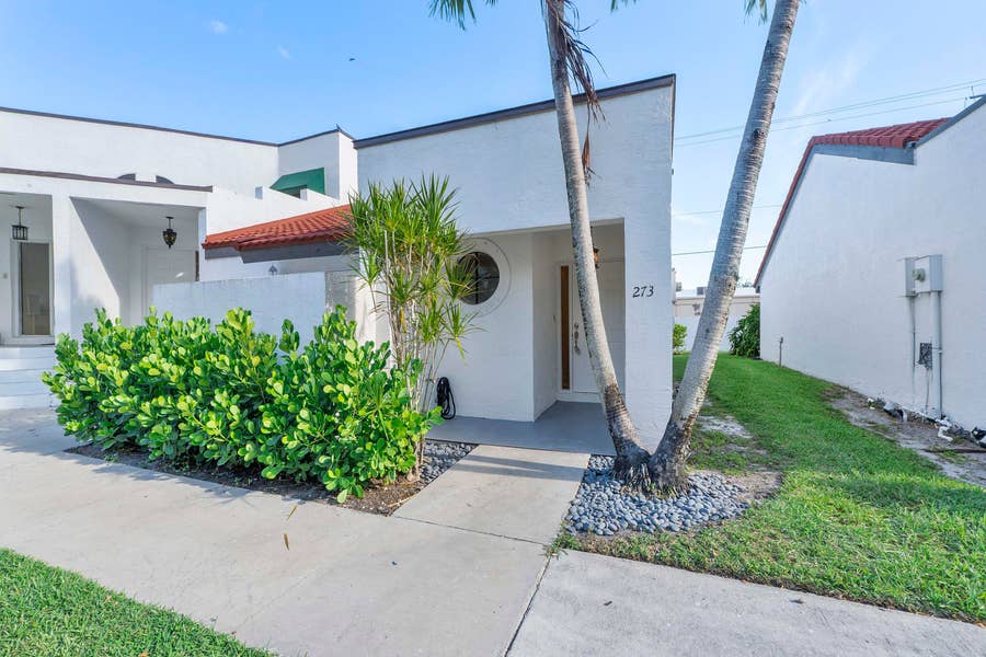 Property photo for 273 NW 36TH Avenue, Deerfield Beach, FL