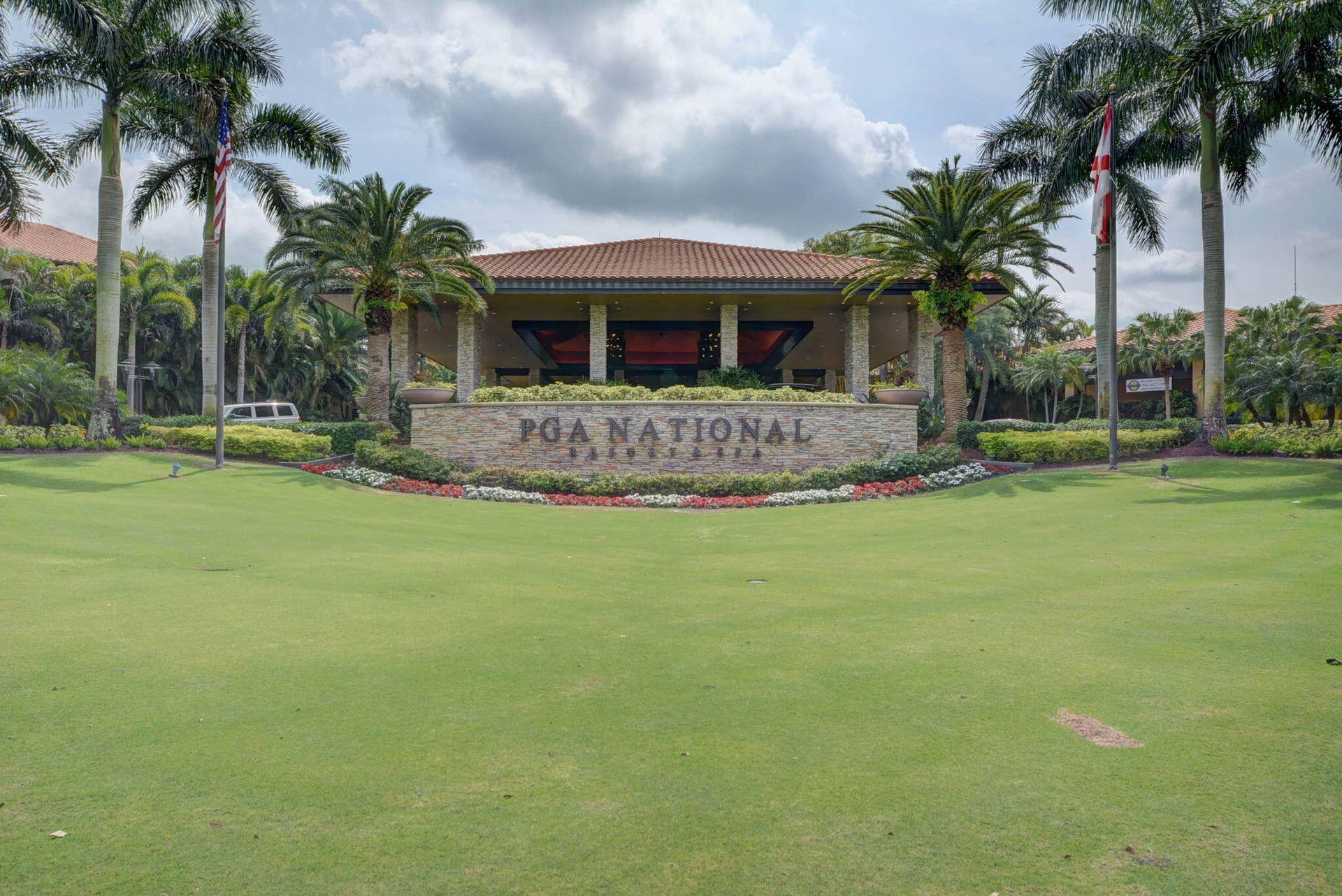 82-web-or-mls-PGA National Clubhouse-2