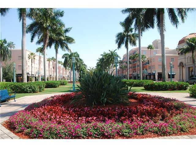 1901 S Ocean Boulevard, #401, Boca Raton, FL 33432 You are minutes away from Downtown Boca Raton