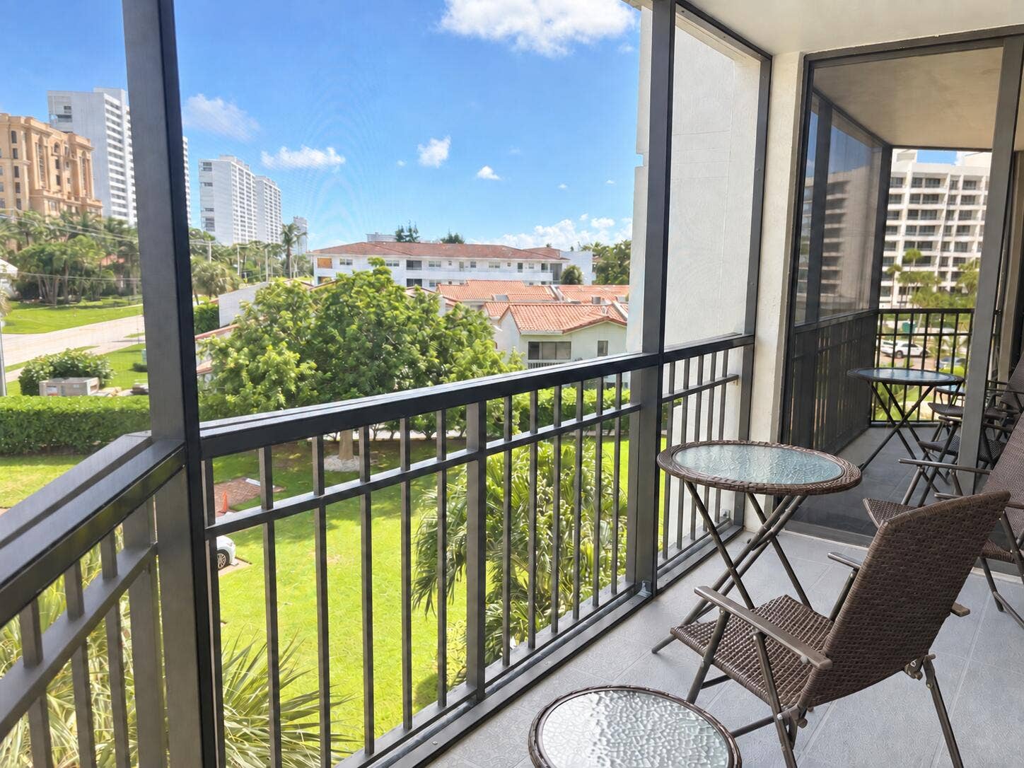 1901 S Ocean Boulevard, #401, Boca Raton, FL 33432 Sliding doors to access from living room,kitchen and primary bedroom