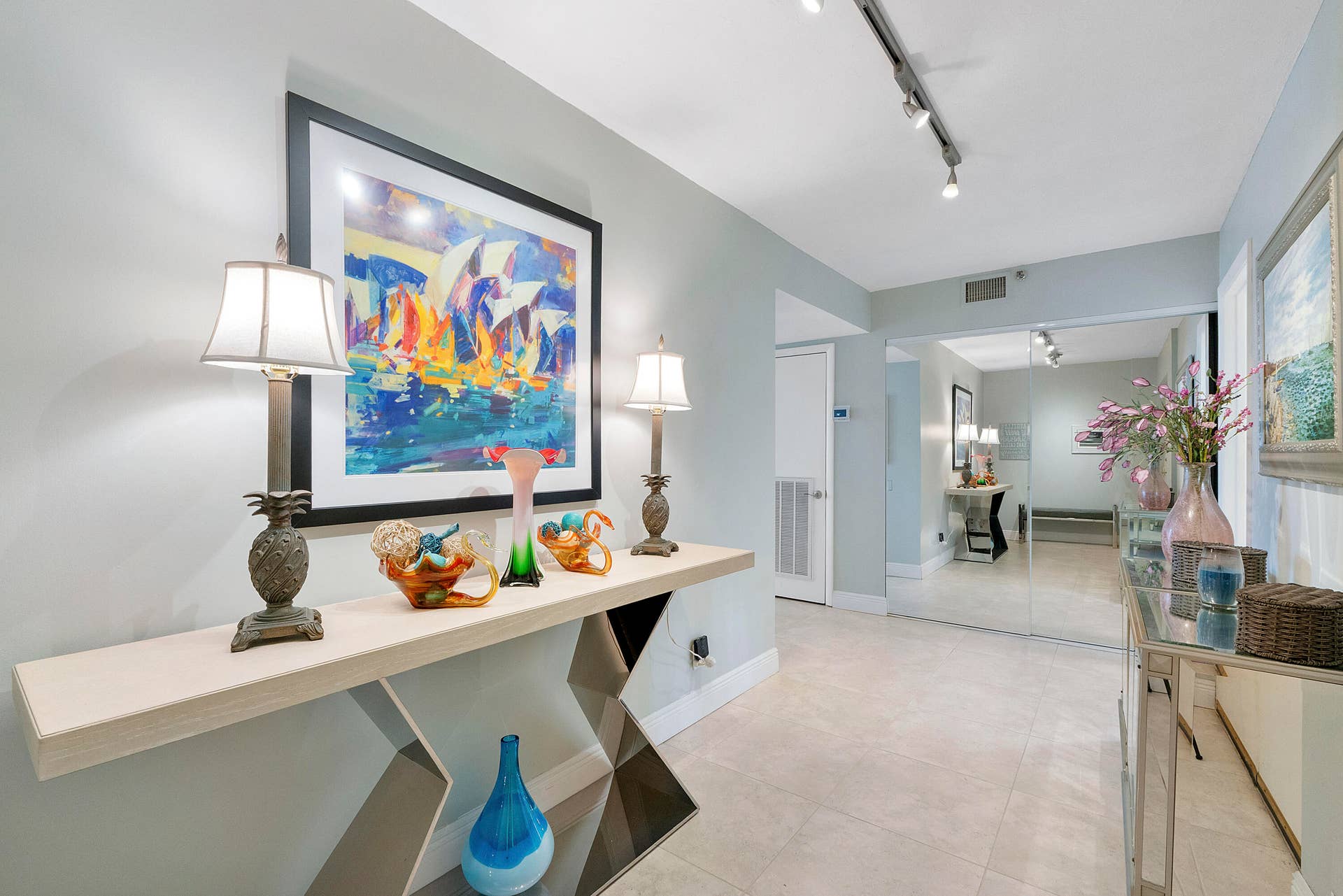 1901 S Ocean Boulevard, #401, Boca Raton, FL 33432 Lovely entrance foyer