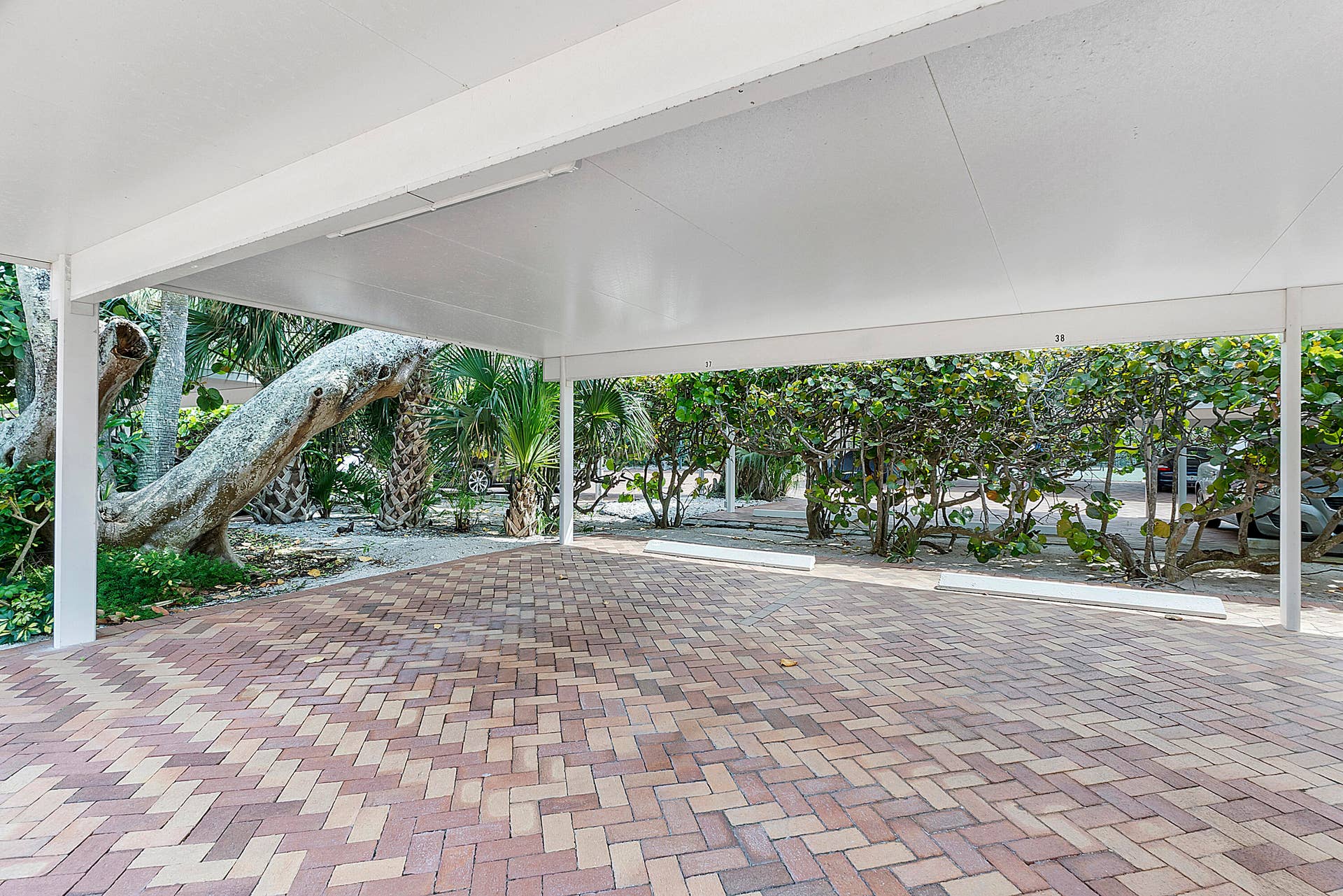 1901 S Ocean Boulevard, #401, Boca Raton, FL 33432 Carport space