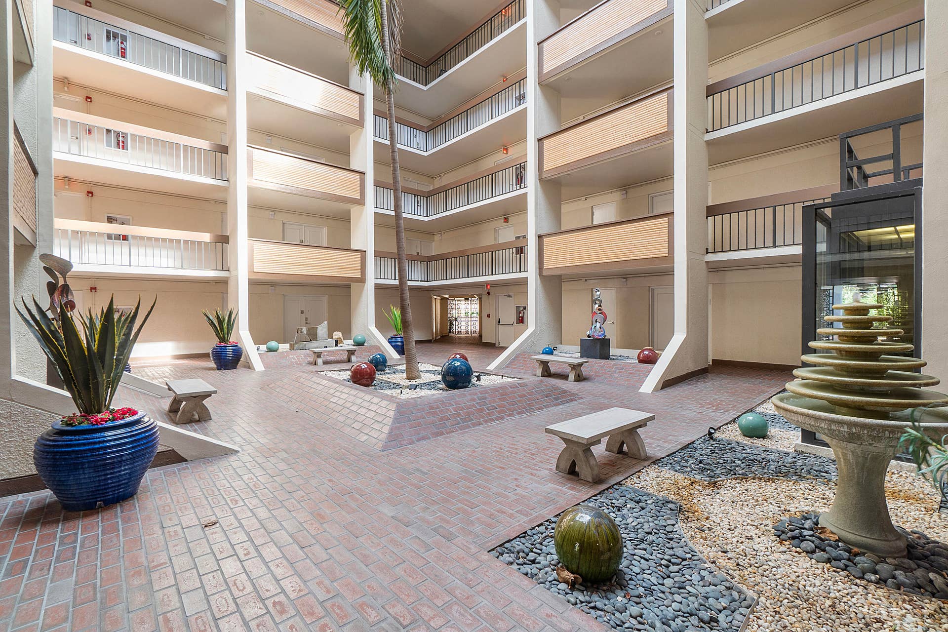 1901 S Ocean Boulevard, #401, Boca Raton, FL 33432 Unique design with atrium/courtyard