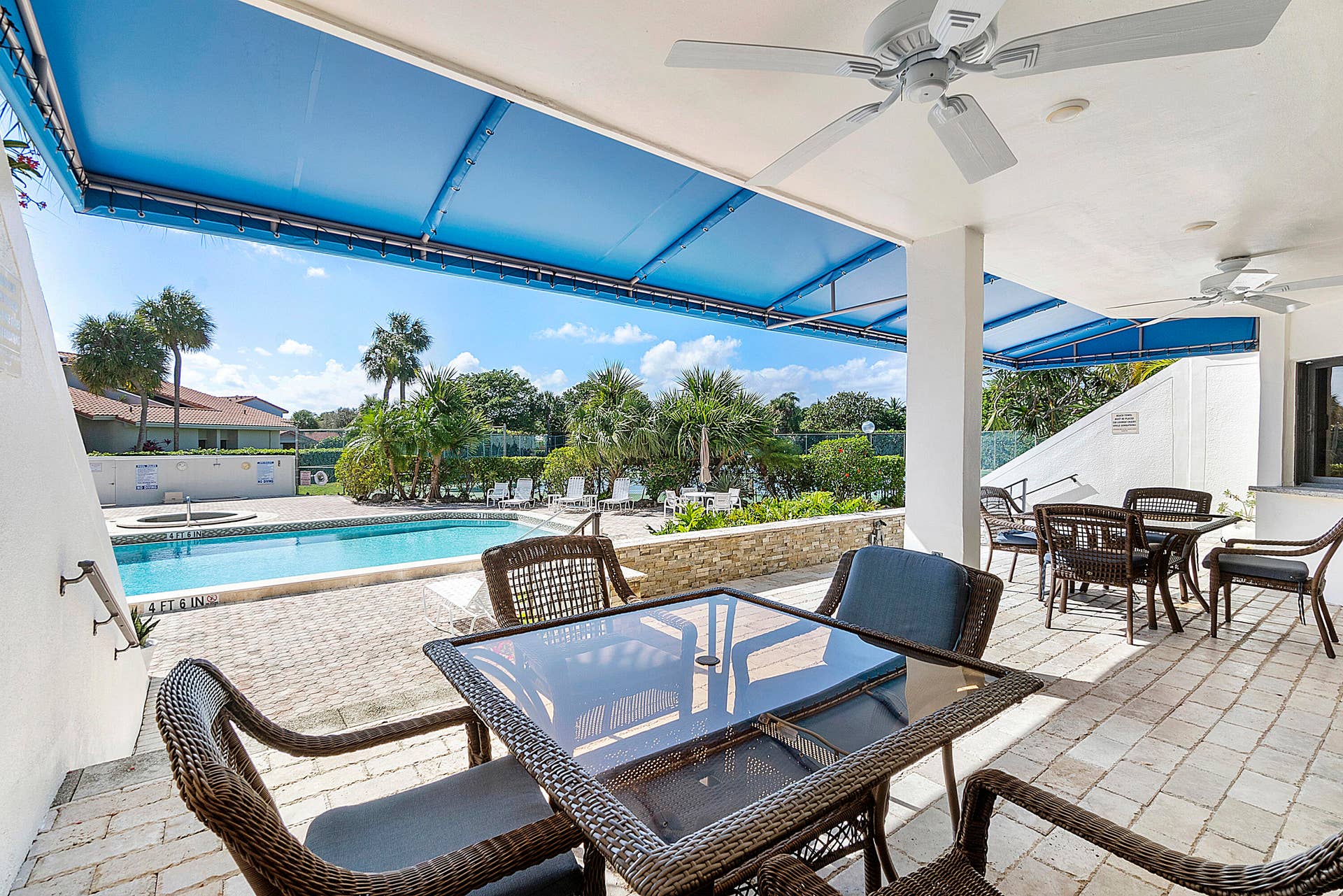 1901 S Ocean Boulevard, #401, Boca Raton, FL 33432 Covered patio area near the pool deck