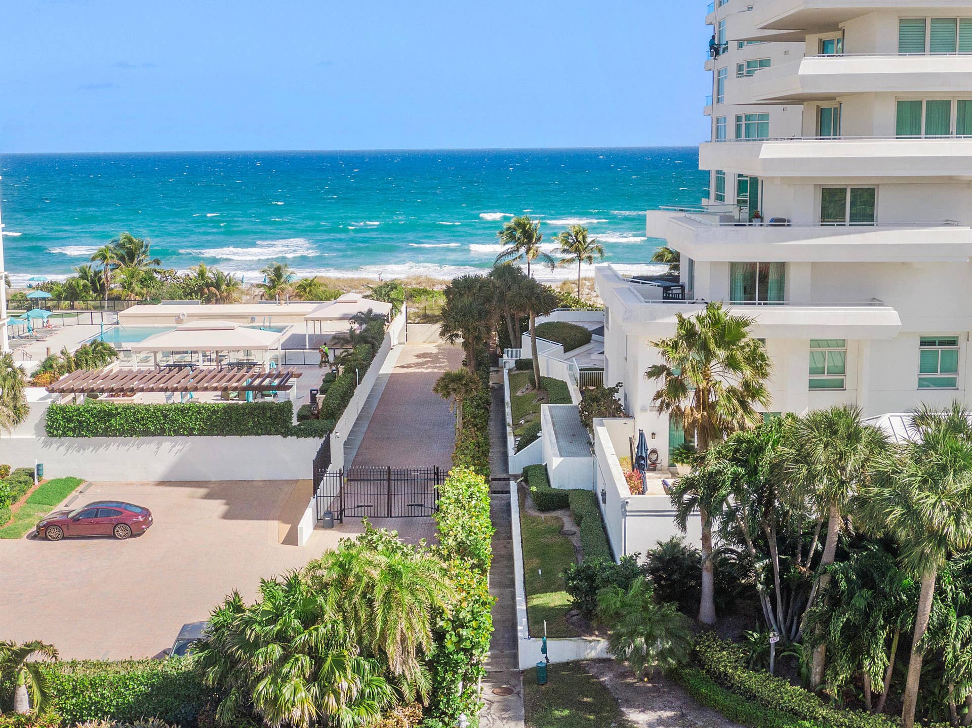 1901 S Ocean Boulevard, #401, Boca Raton, FL 33432 Beach access just a few feet away