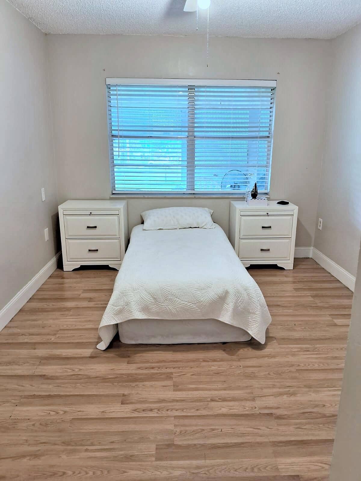 10_Bedroom-1-Angle2