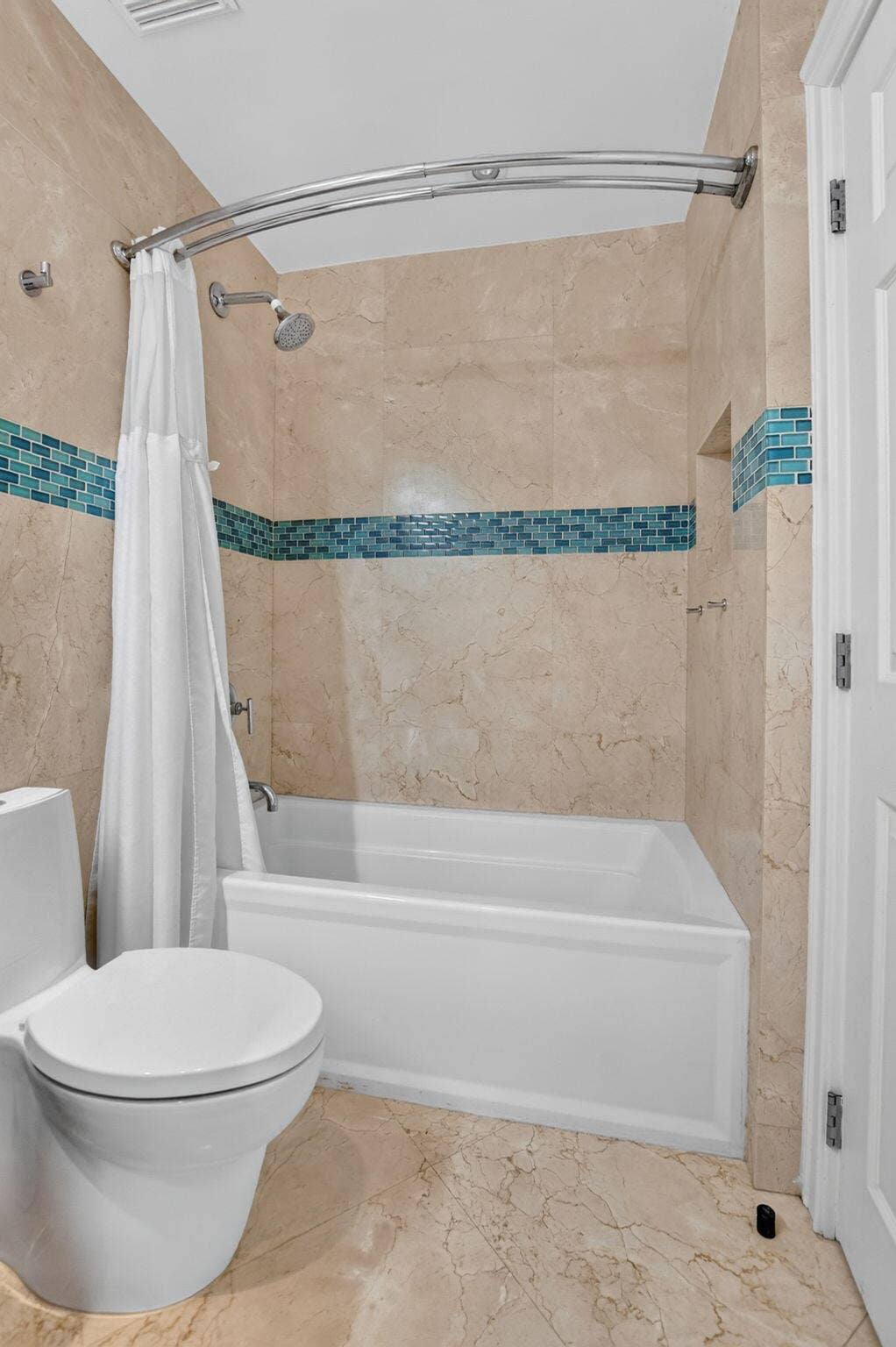 840 SW 21ST Street, Boca Raton, FL 33486 Bathroom 3