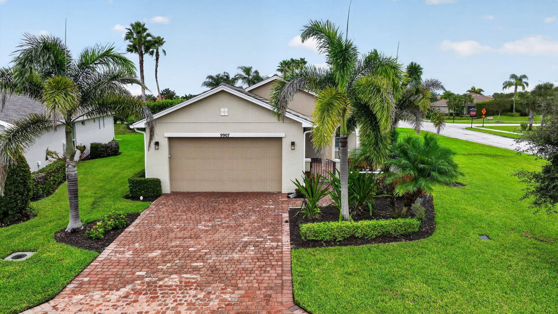 9907 SW Trumpet Tree Circle, Port St Lucie, FL 34987 46-web-or-mls-DJI_0526
