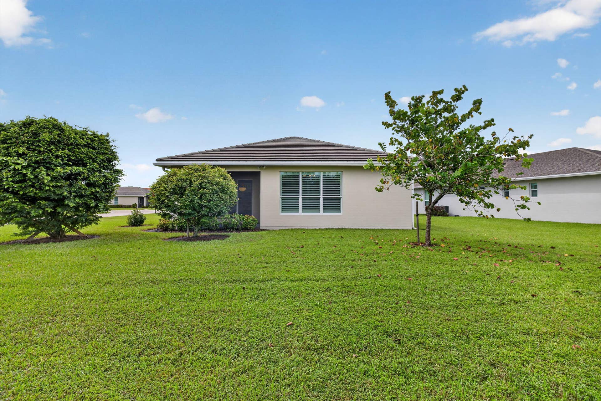 9907 SW Trumpet Tree Circle, Port St Lucie, FL 34987 42-web-or-mls-3A5A2204
