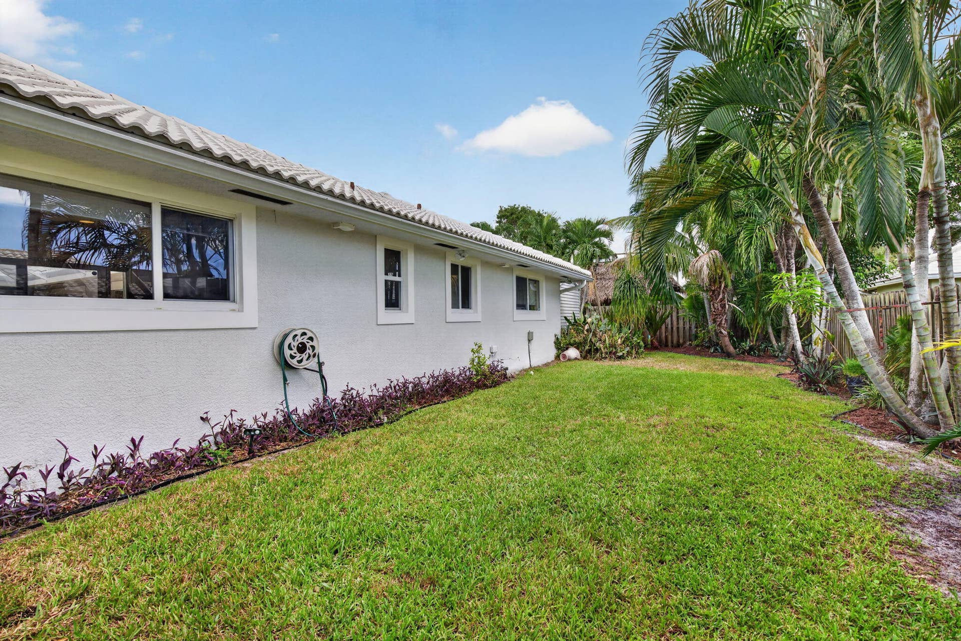 330 SW 75th Avenue, Plantation, FL 33317 Backyard