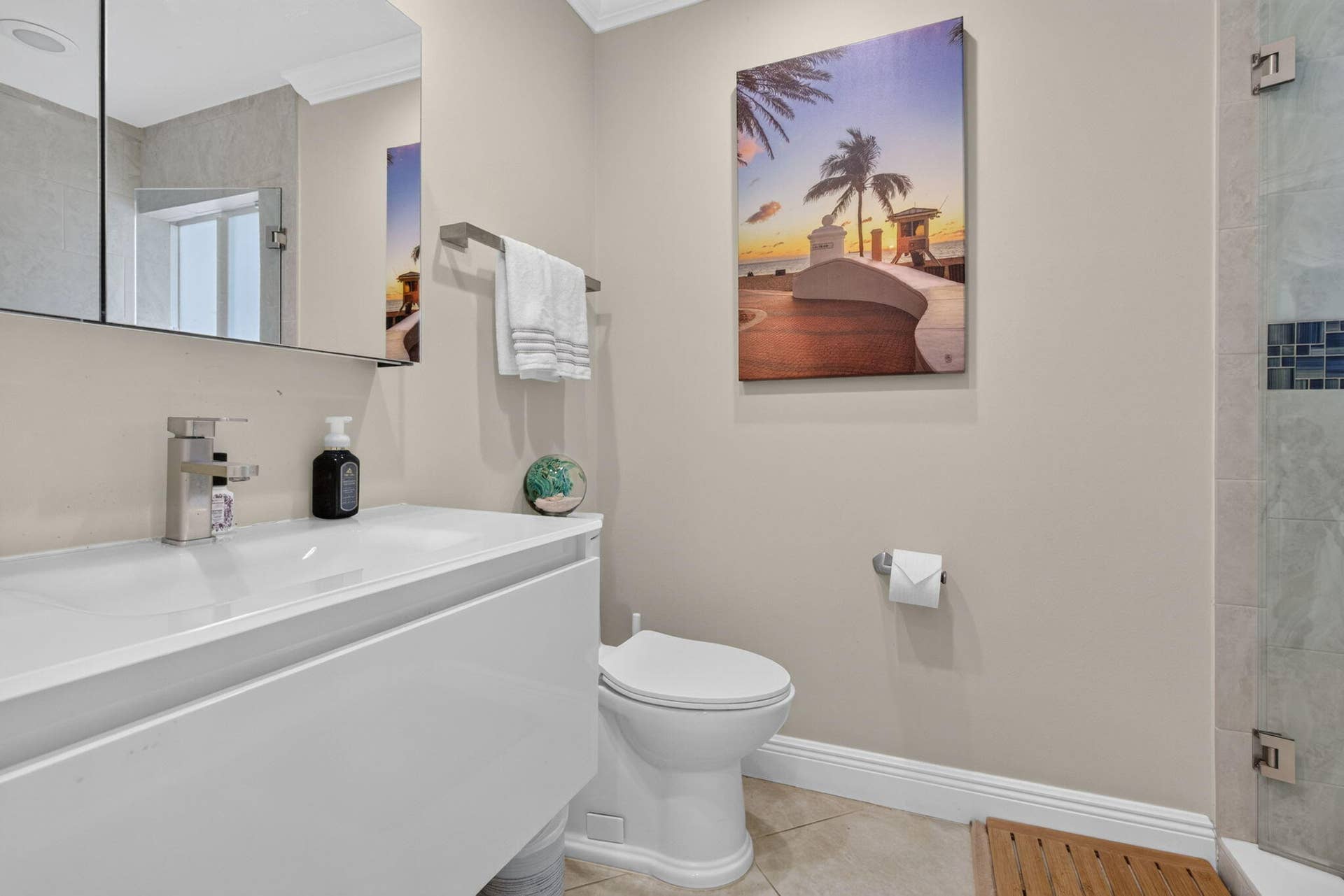 330 SW 75th Avenue, Plantation, FL 33317 Third Bathroom
