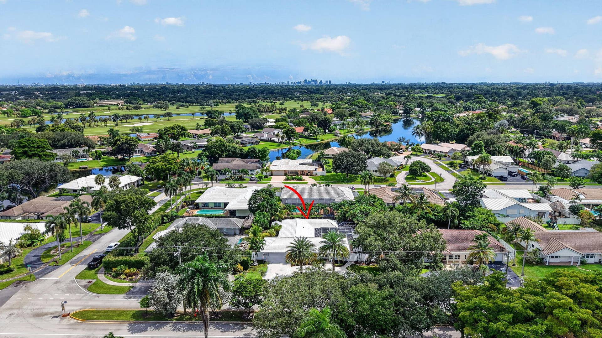 330 SW 75th Avenue, Plantation, FL 33317 67-web-or-mls-DJI_20261006121507_0006_D