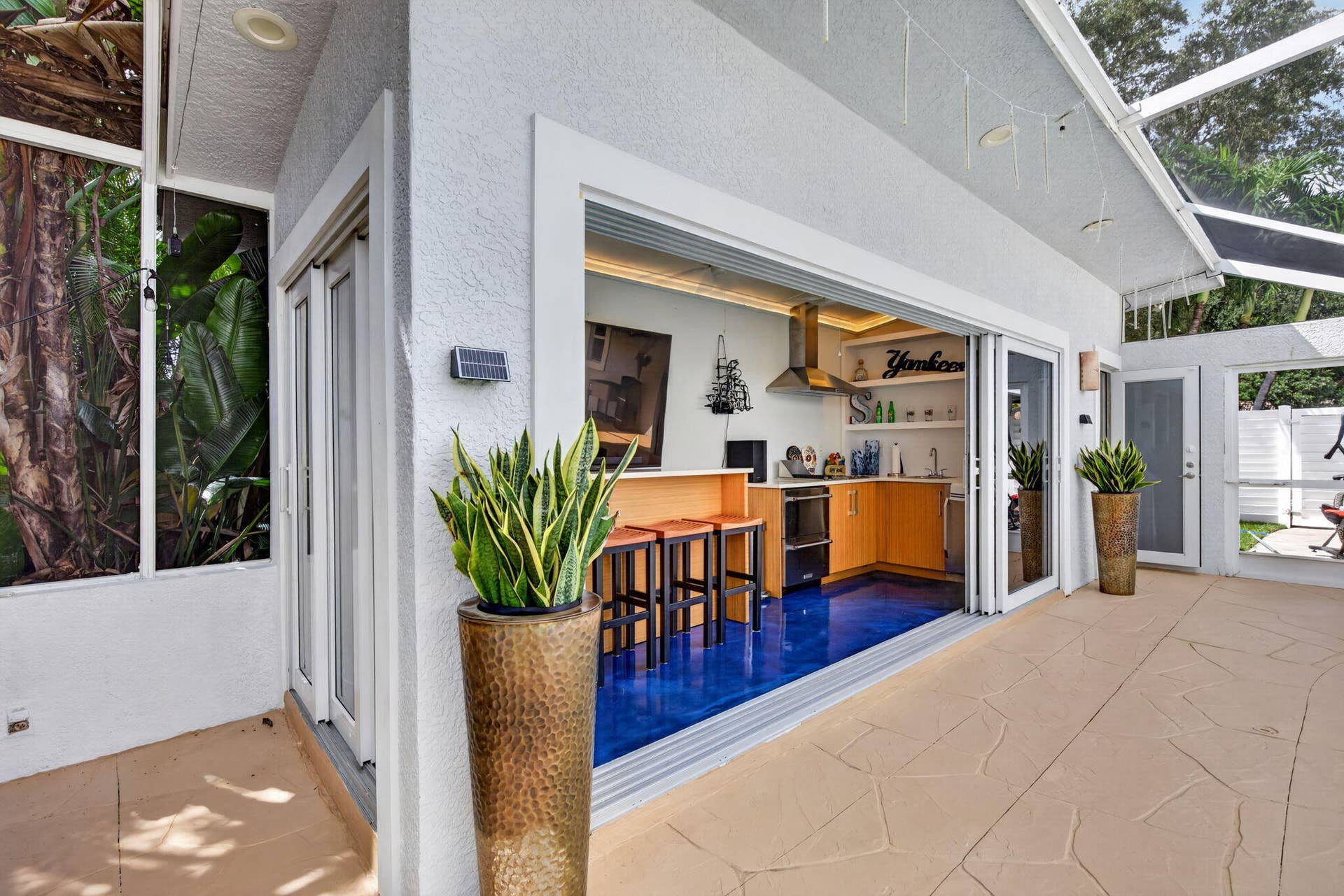 330 SW 75th Avenue, Plantation, FL 33317 Cabana