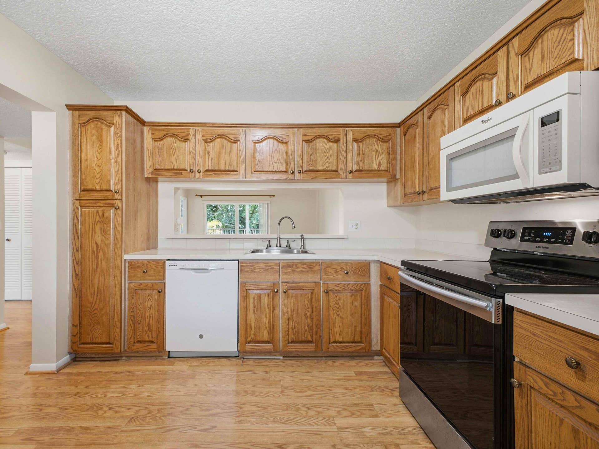 3041 Holiday Springs Boulevard, #201, Margate, FL 33063 Kitchen 3