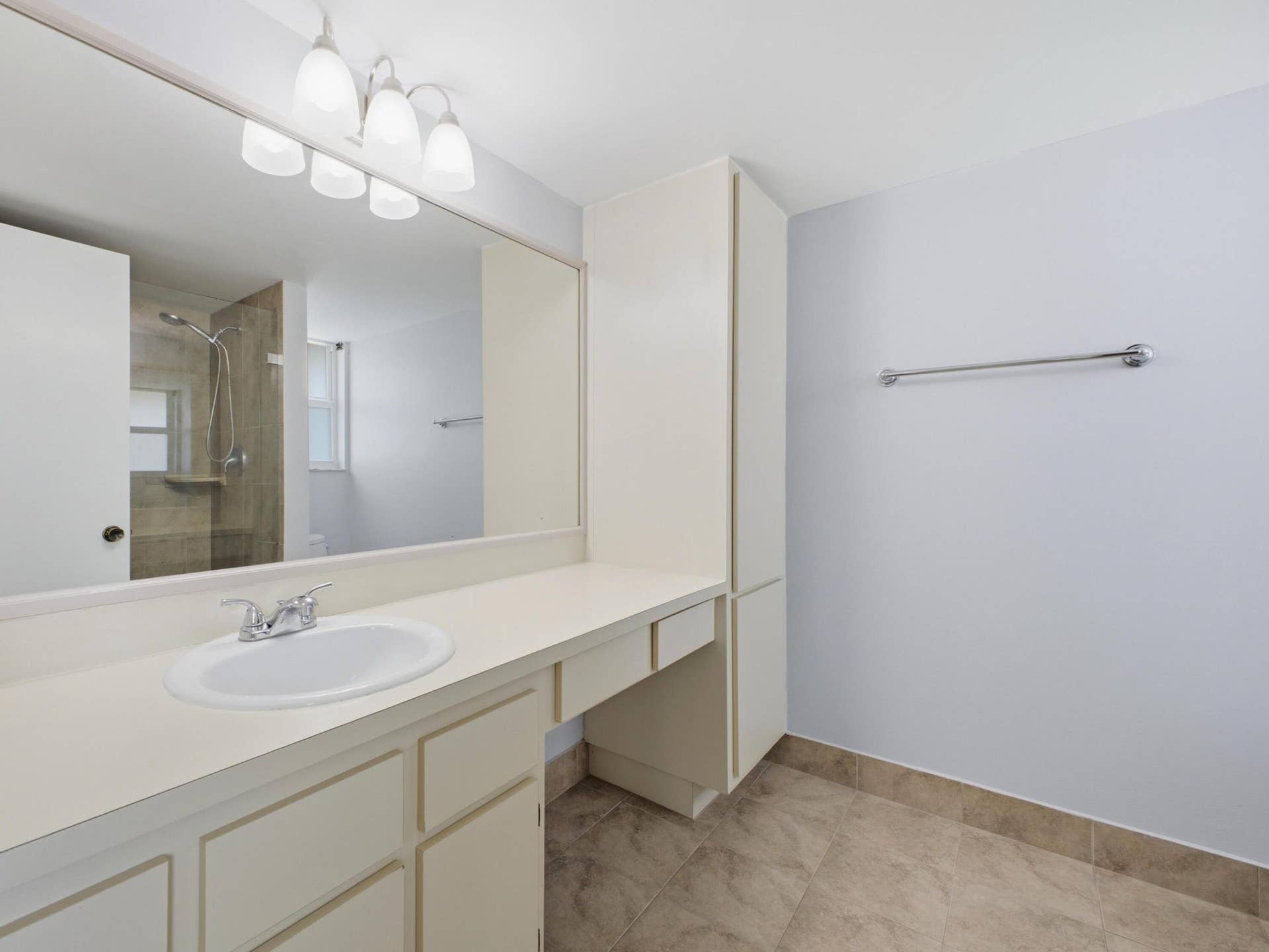3041 Holiday Springs Boulevard, #201, Margate, FL 33063 Primary Bathroom 1