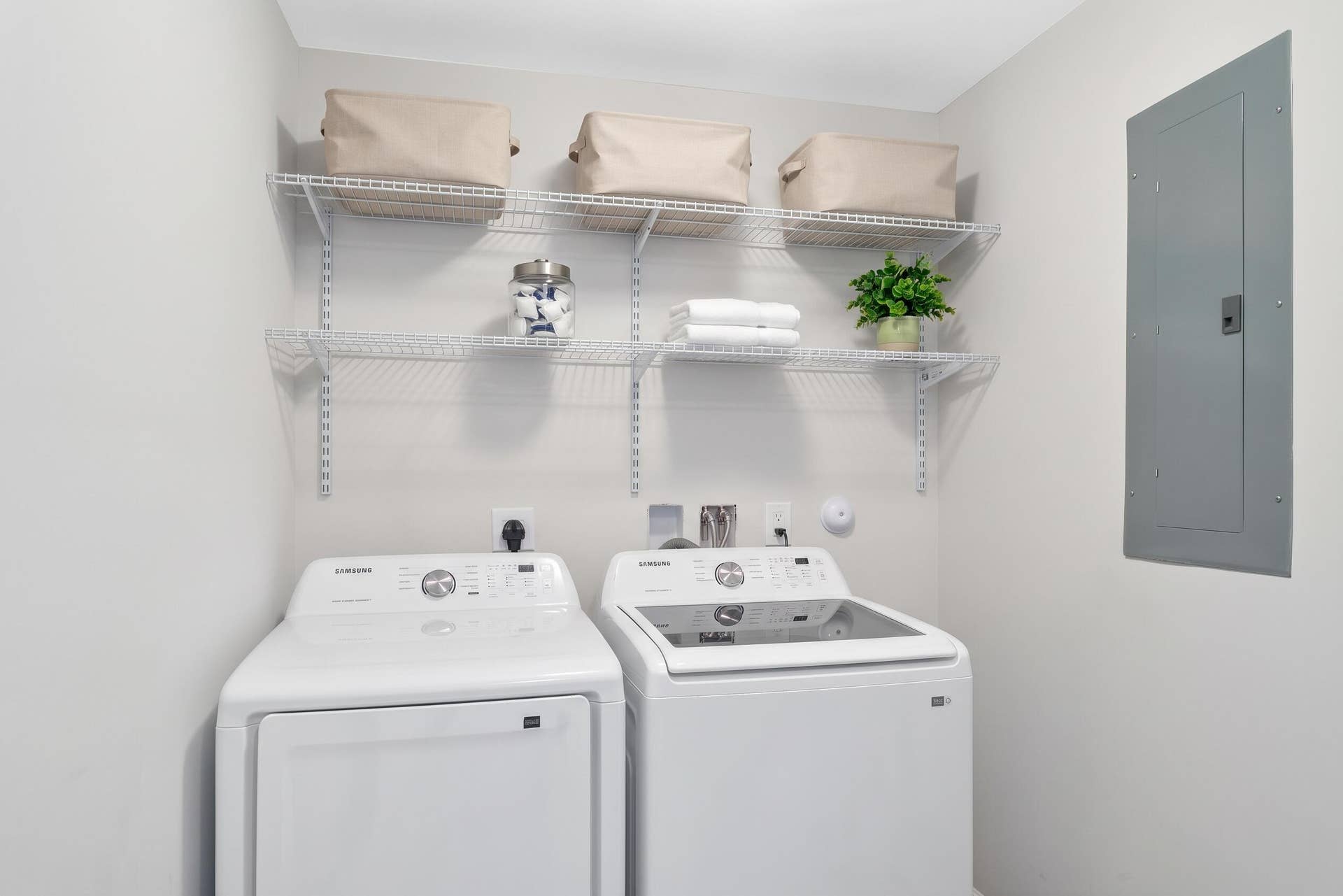 730 47TH Street, West Palm Beach, FL 33407 Laundry Room