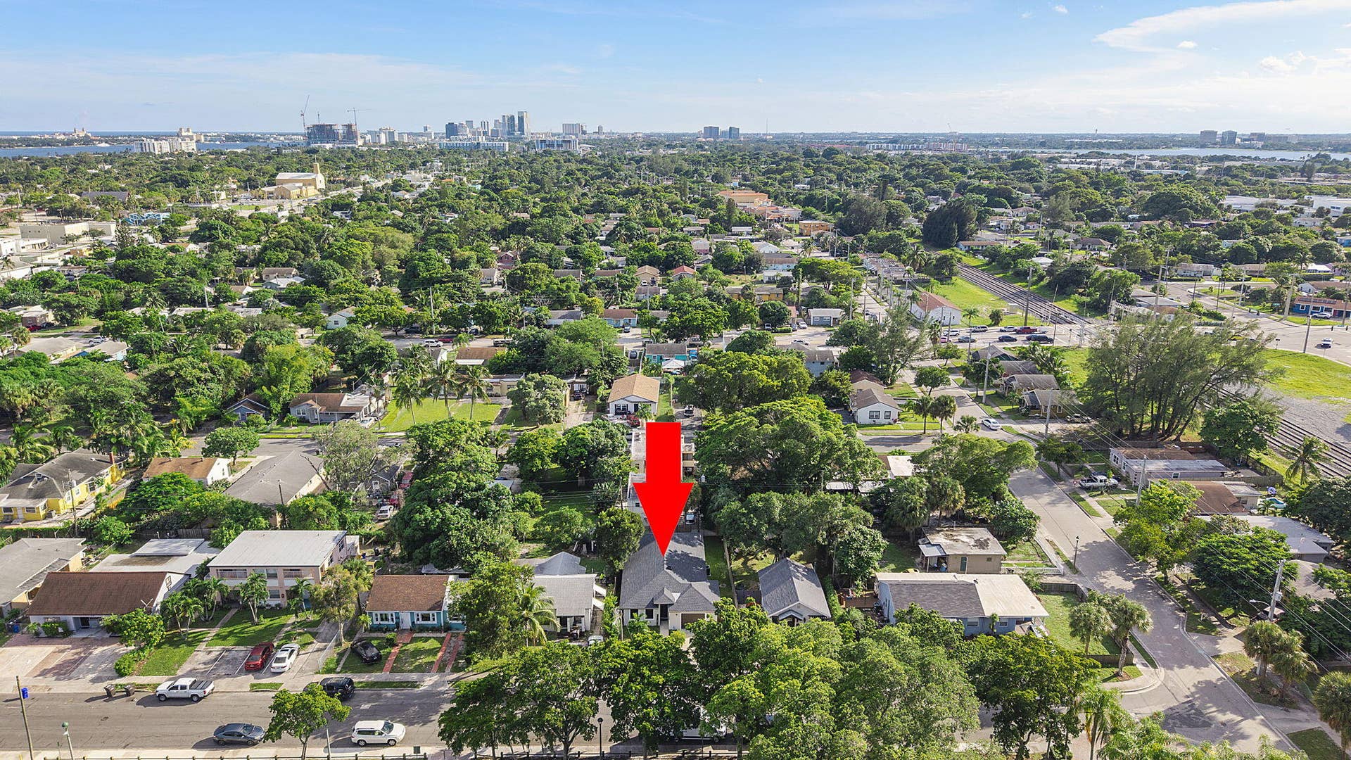 730 47TH Street, West Palm Beach, FL 33407 5-web-or-mls-DJI_20261005164654_0707_D